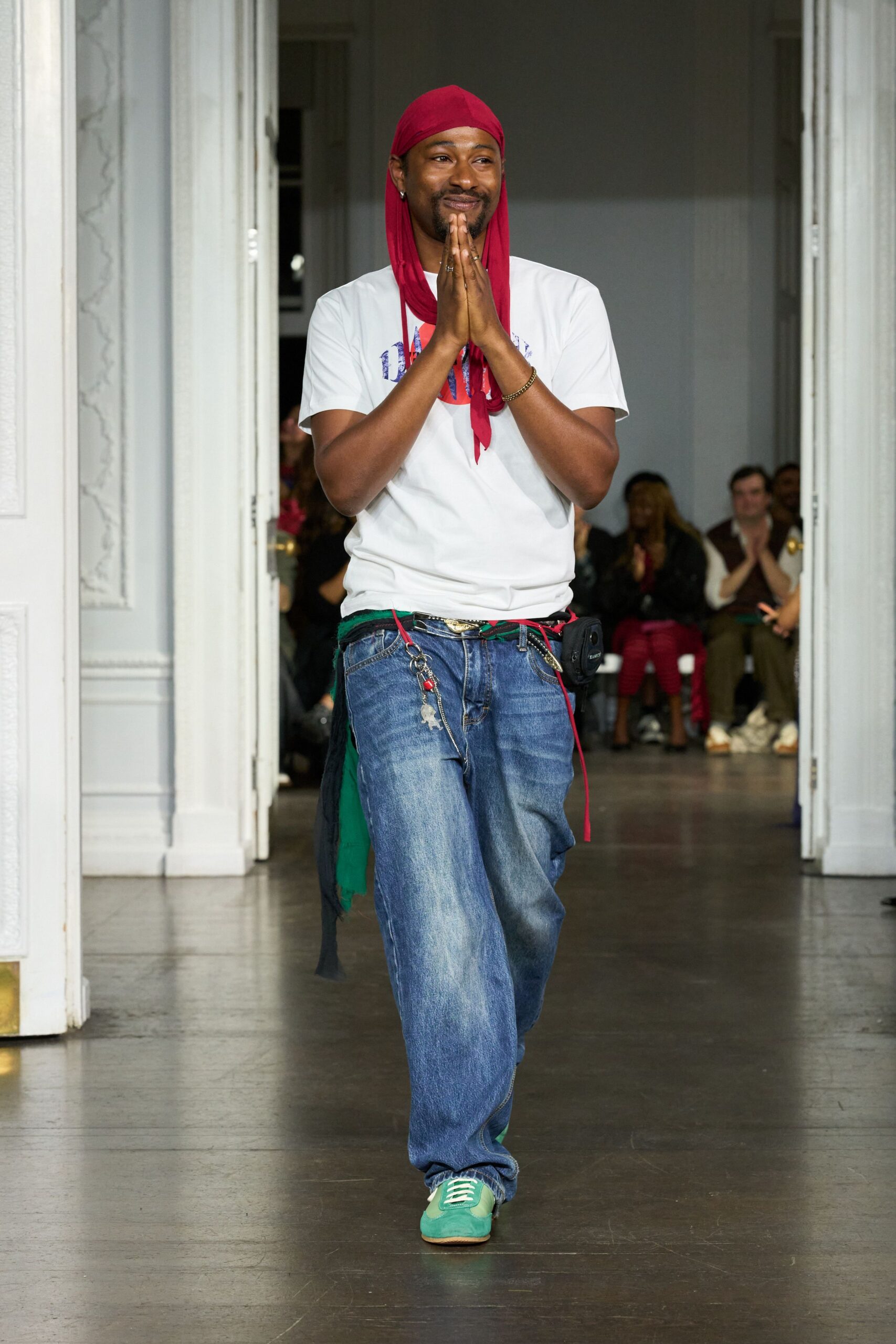 white t-shirt with blue jeans