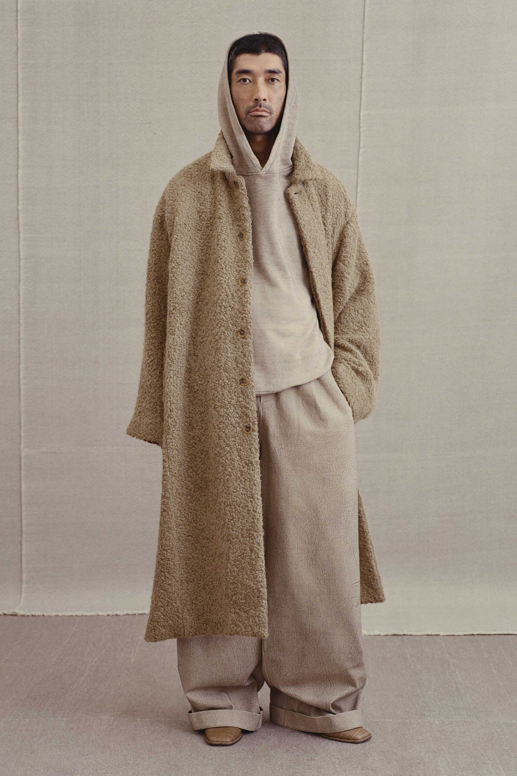 beige faux-fur long-sleeve collared relaxed buttoned maxi coat