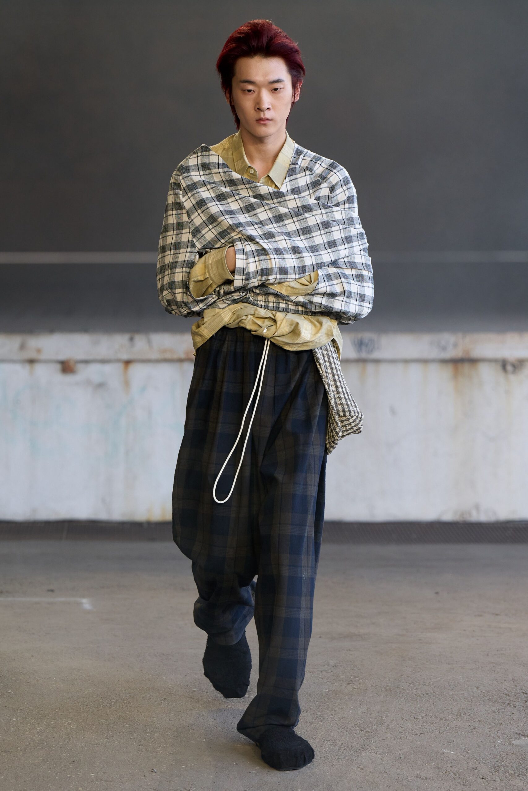 white cotton sleeveless oversized checked jacket