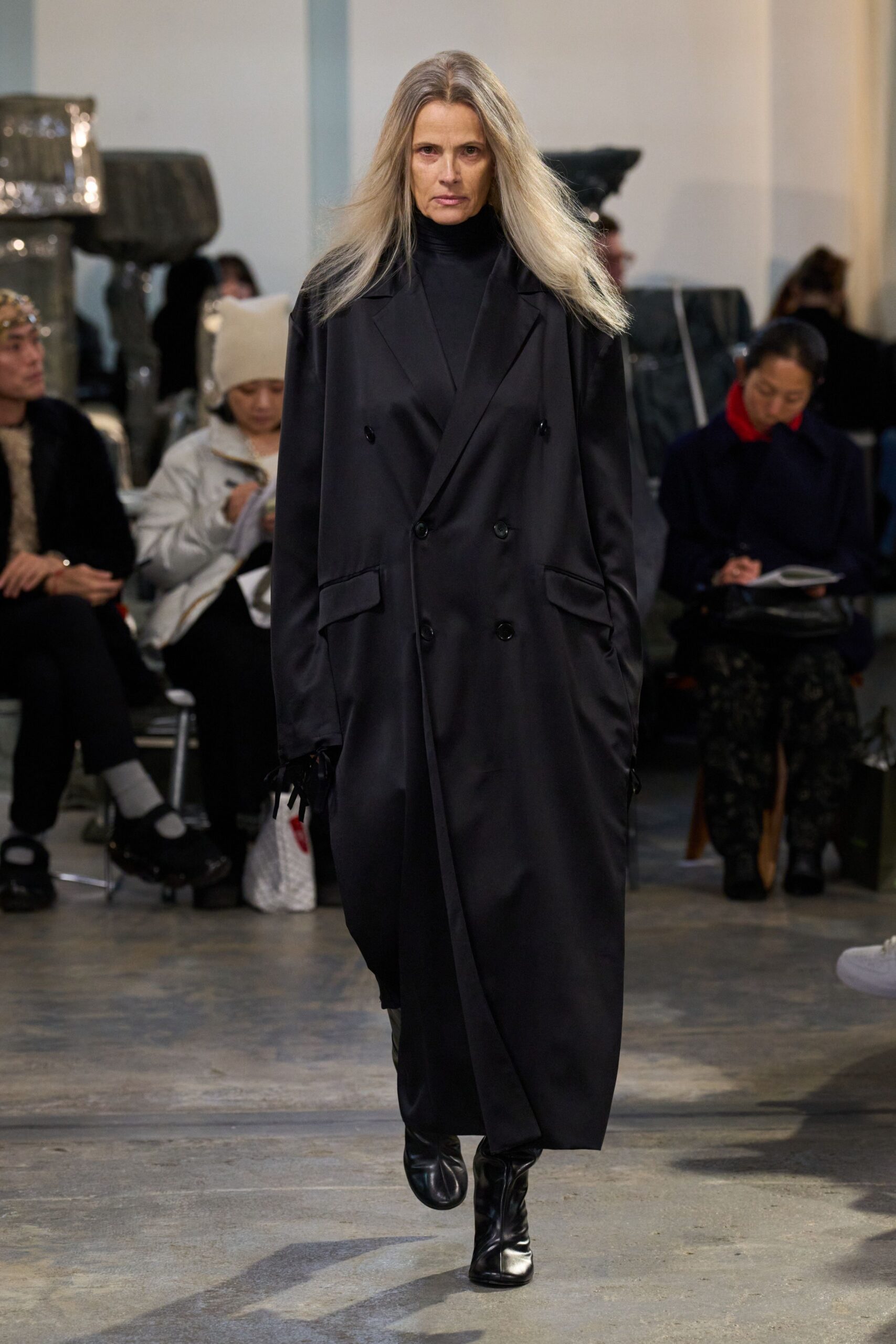 black silk long-sleeve collared relaxed buttoned coat