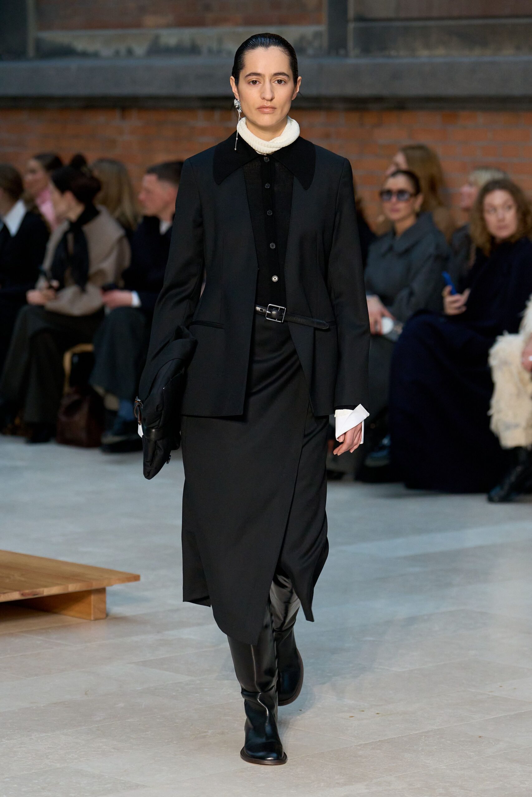 black cotton long-sleeve collared fitted buttoned midi dress
