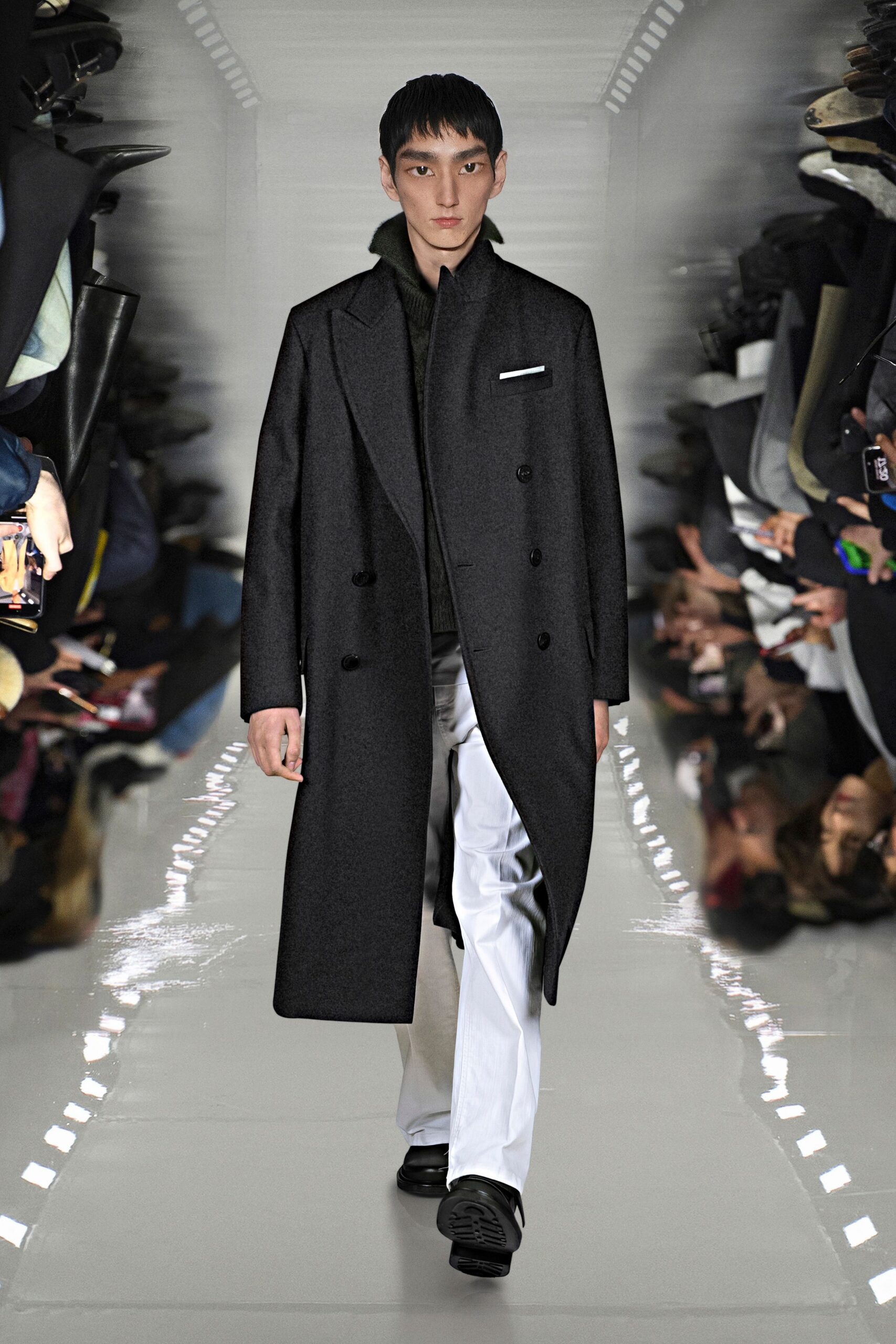 black wool long-sleeve double-breasted structured coat