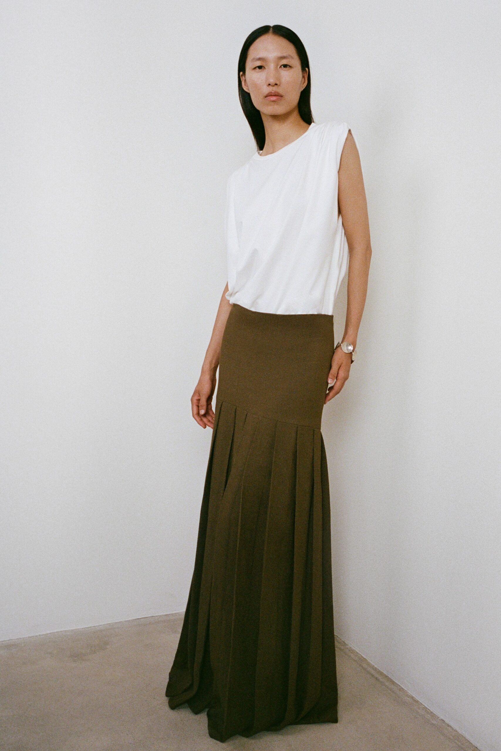 brown cotton fitted pleated a-line maxi skirt