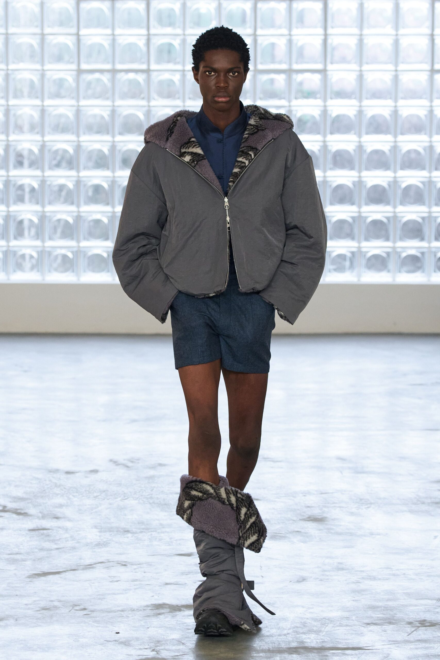 gray cotton fitted textured boots