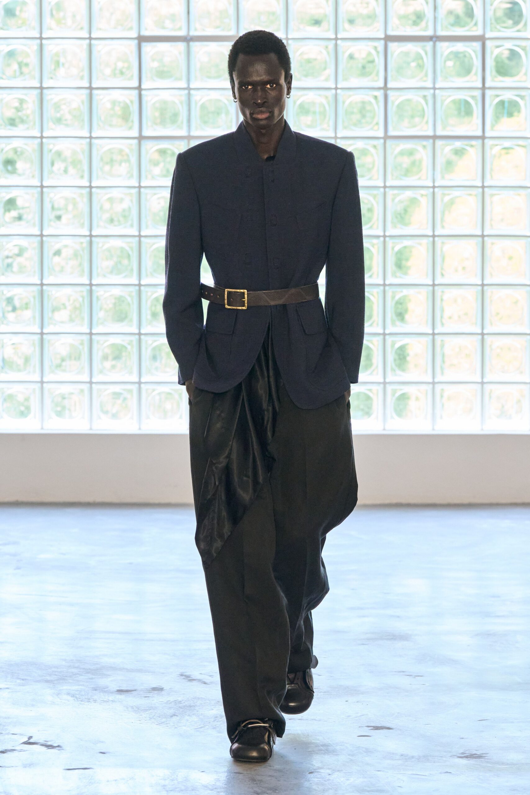 blue structured blazer with black pants