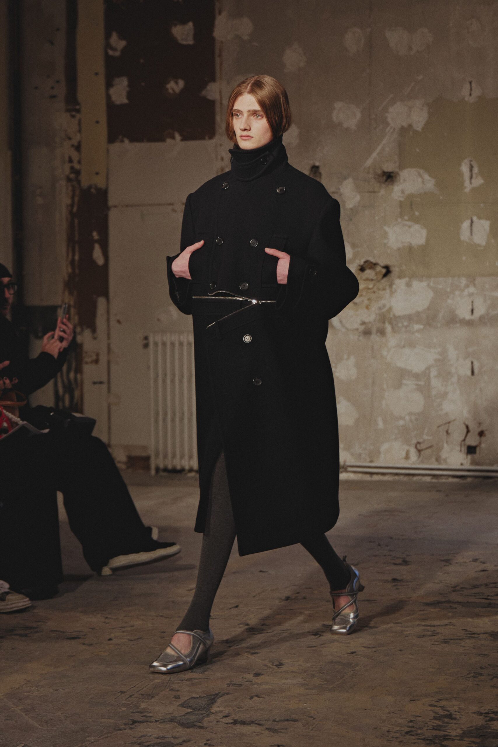 black wool long-sleeve collared relaxed belted coat