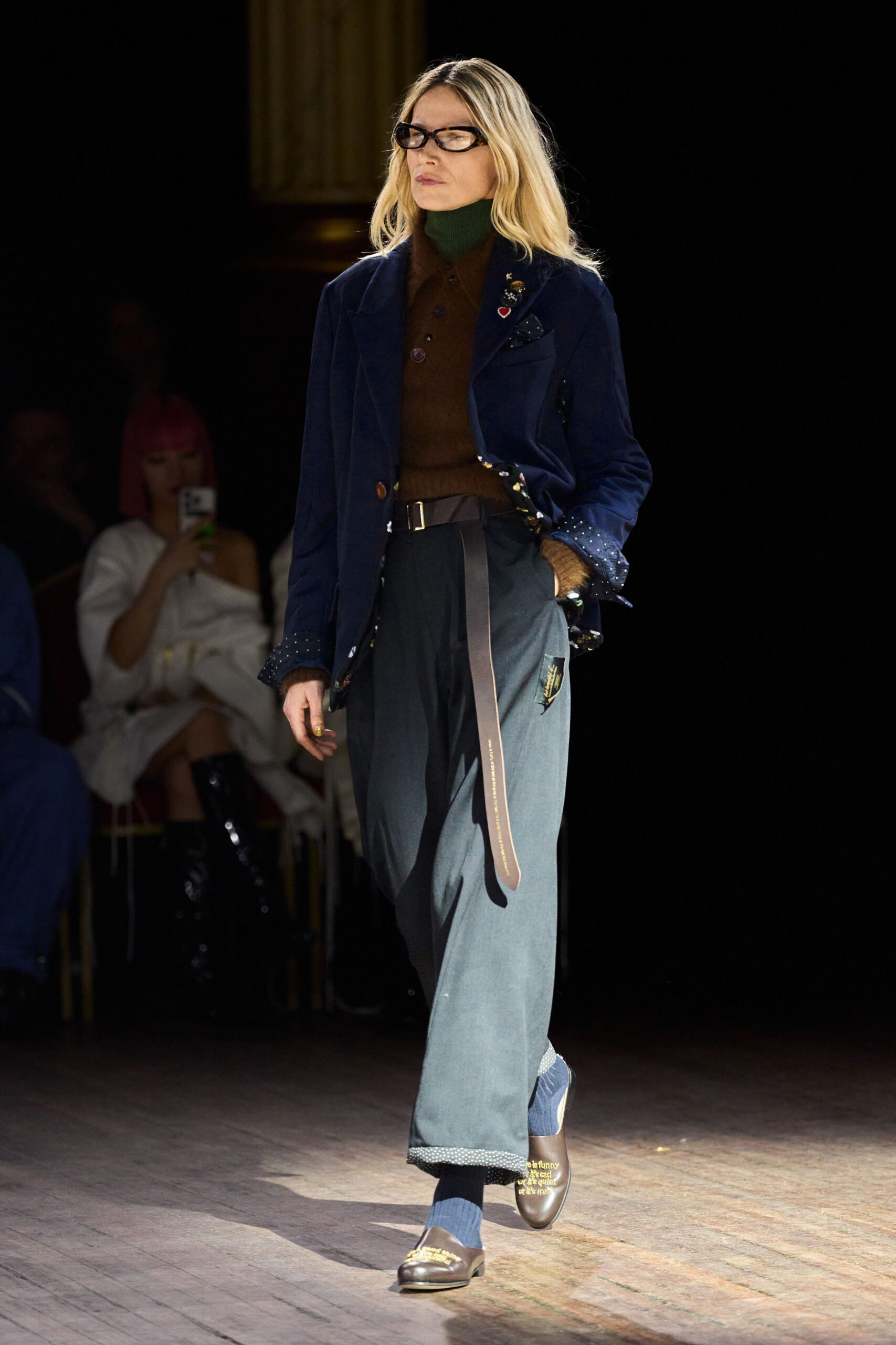 blue velvet blazer with brown top