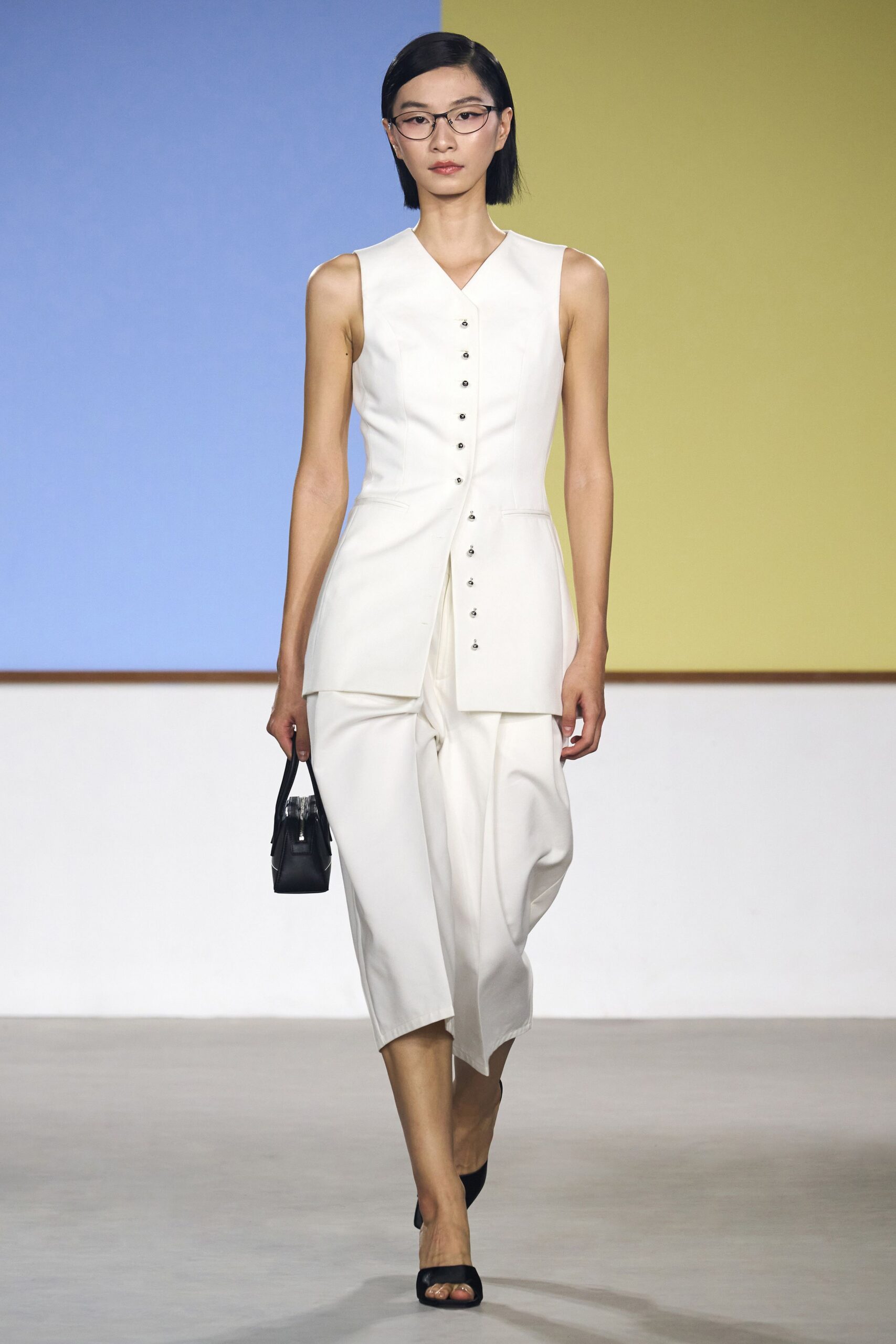 white cotton sleeveless collared fitted buttoned midi dress