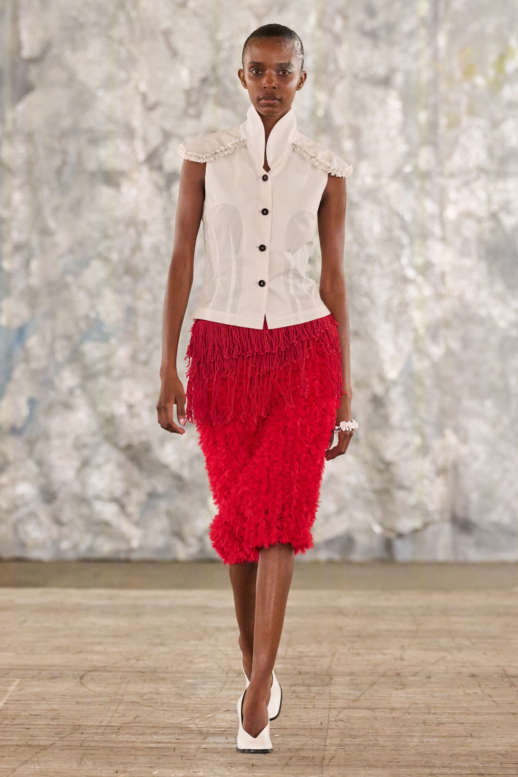 white cotton collared sleeveless fitted buttoned pleated top