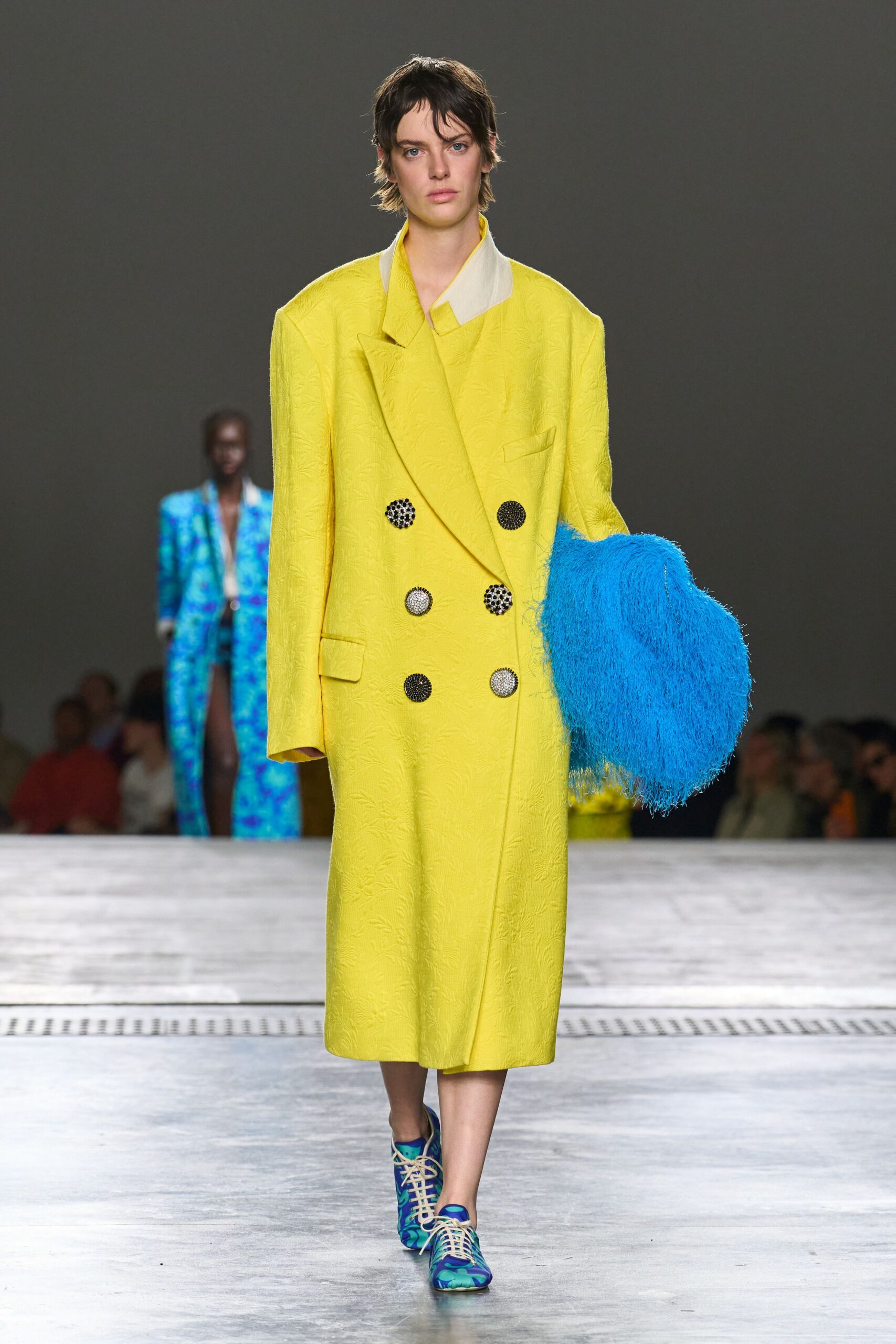 yellow cotton long-sleeve collared oversized buttoned midi coat