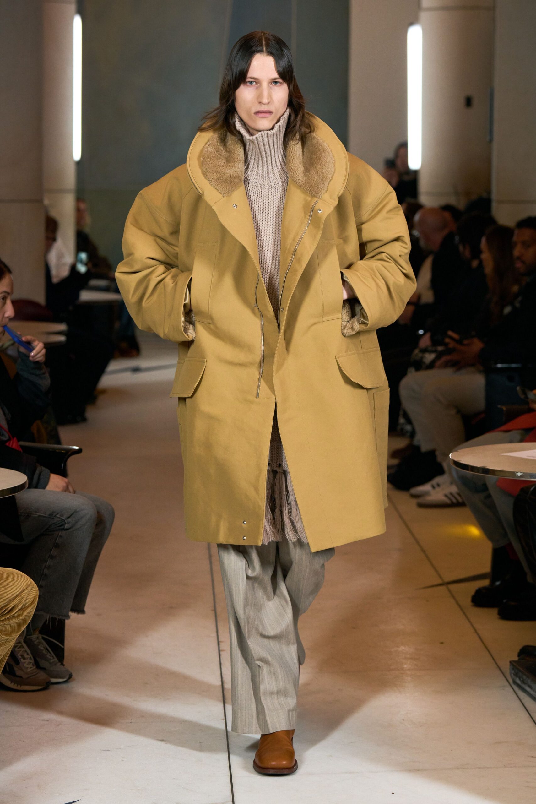 brown wool long-sleeve collared oversized buttoned coat