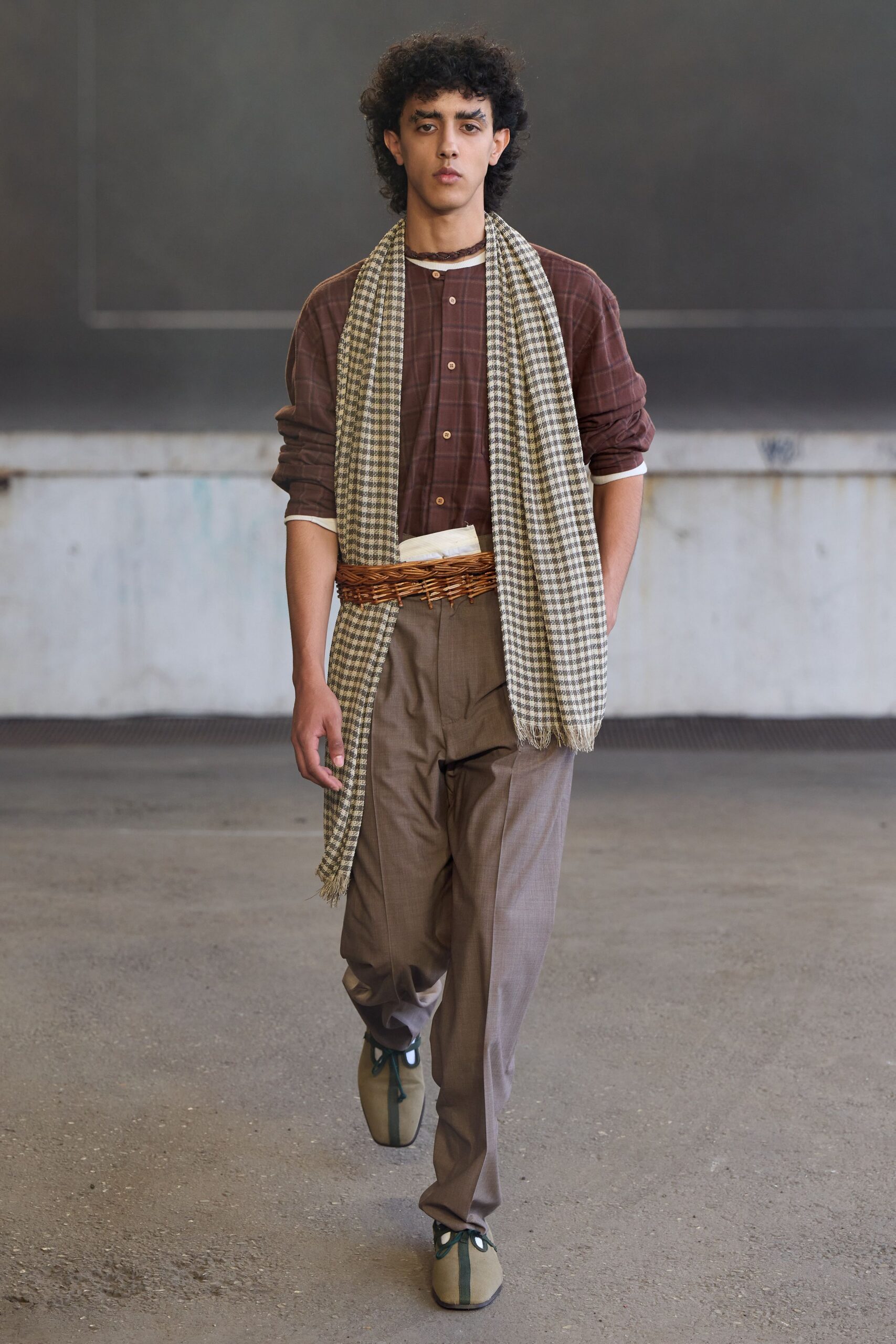 gray cotton checked scarf