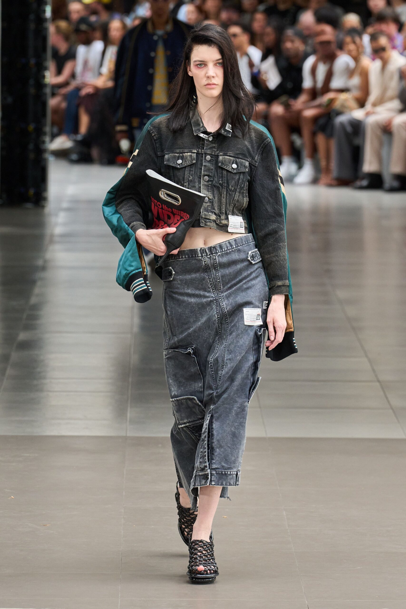 gray denim sleeveless fitted cropped top