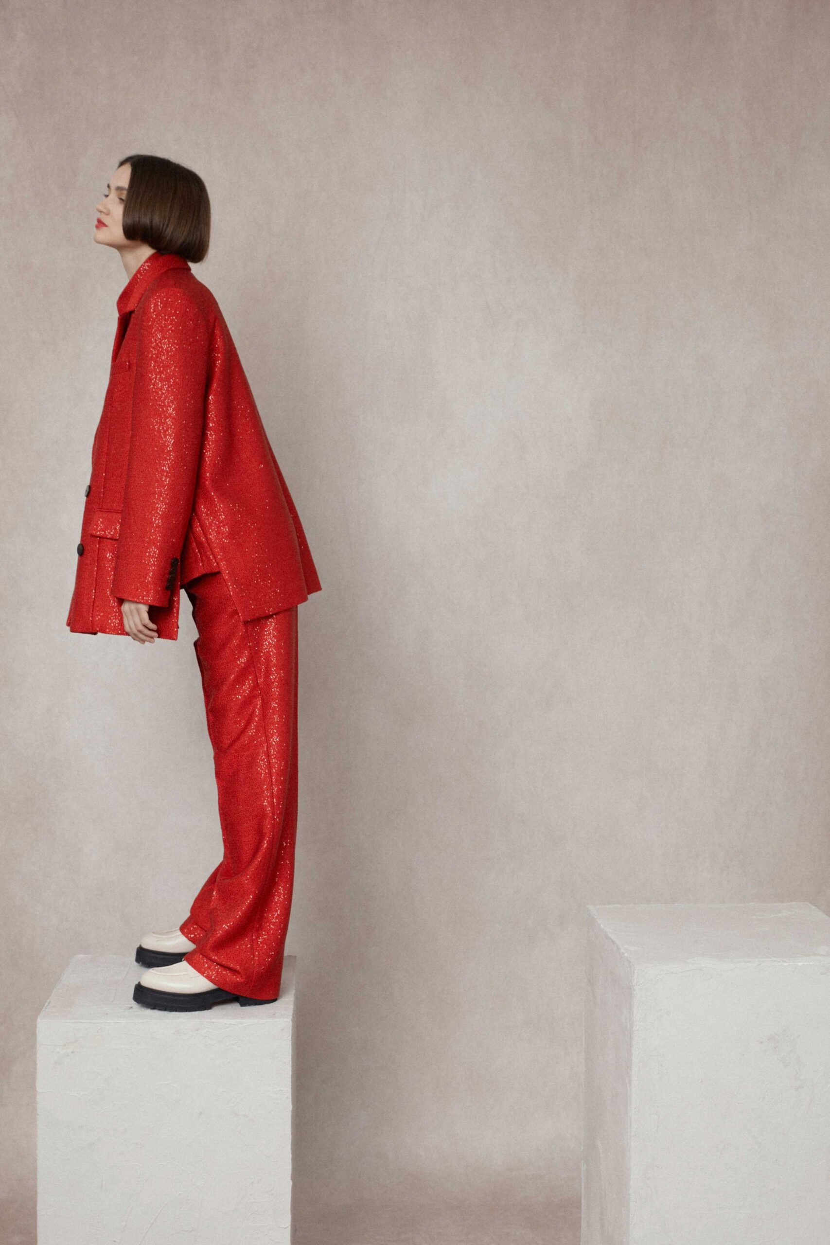 red silk long-sleeve collared tailored sequined shiny blazer