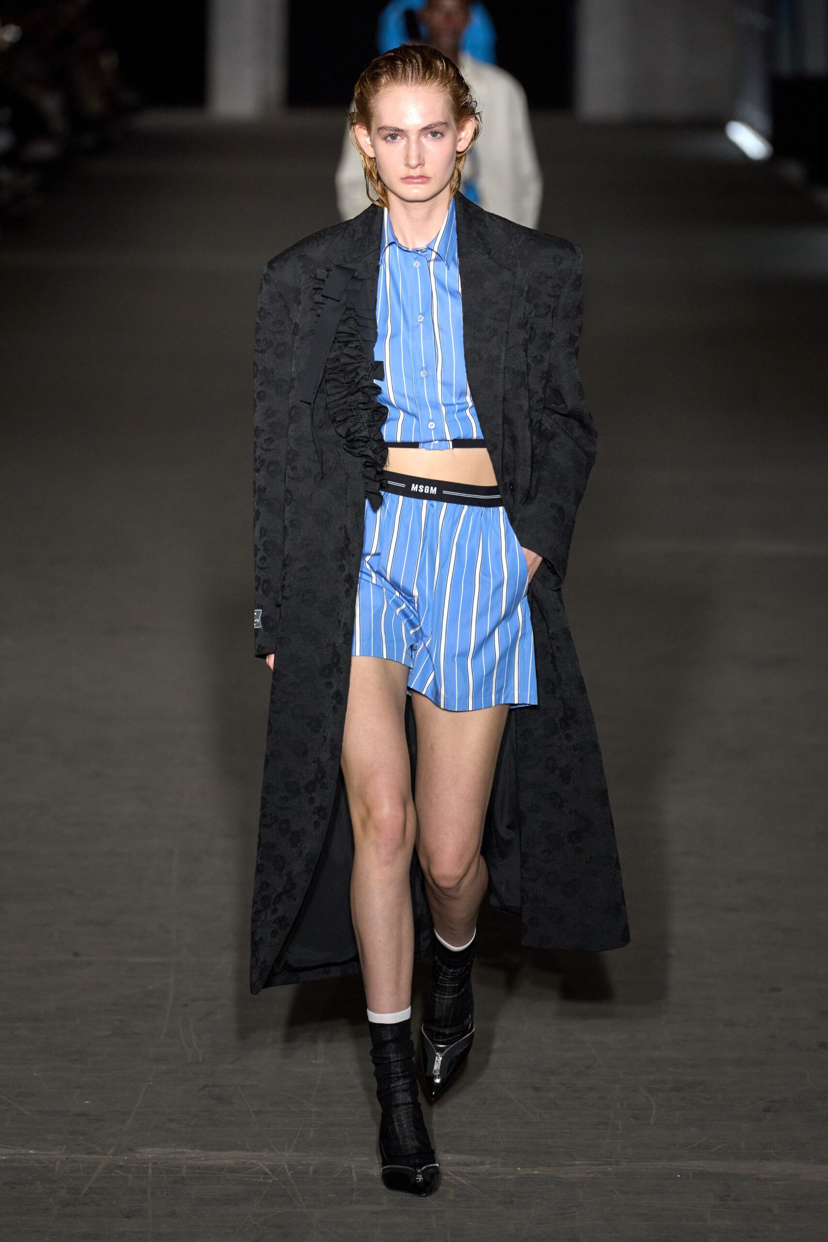 black cotton long-sleeve collared relaxed embroidered coat