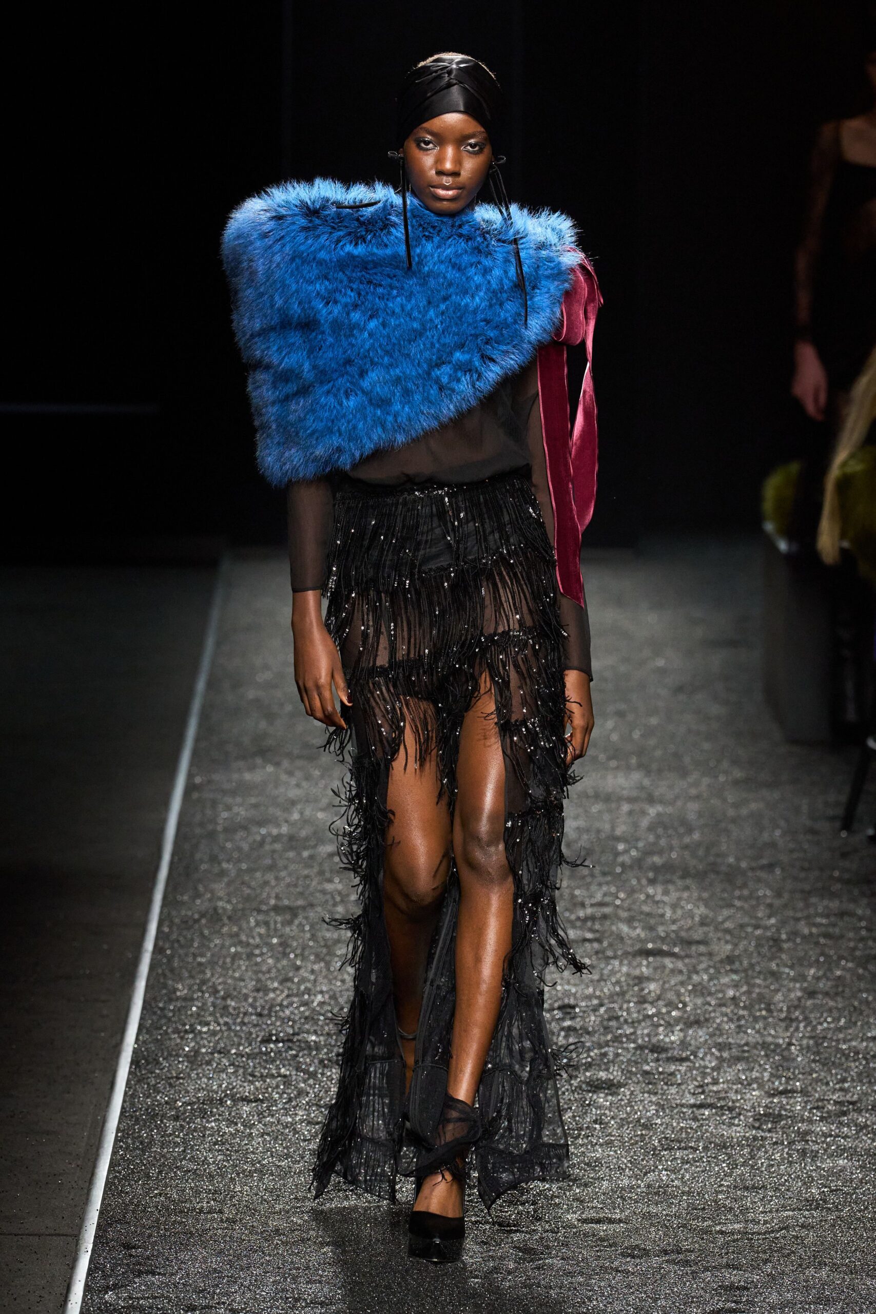 blue faux-fur relaxed cape
