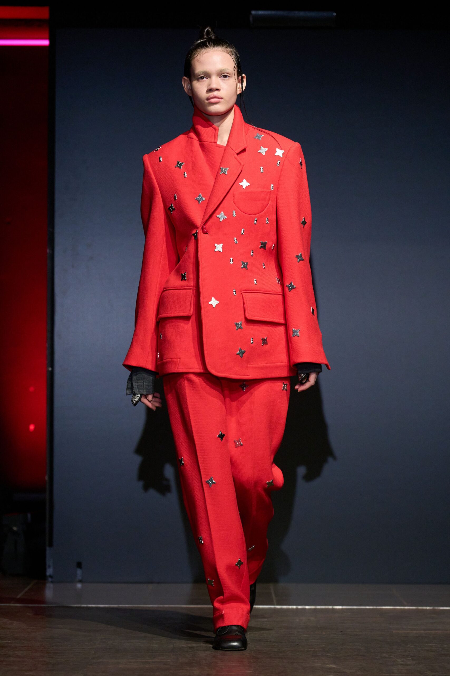 red long-sleeve collared tailored embellished suit