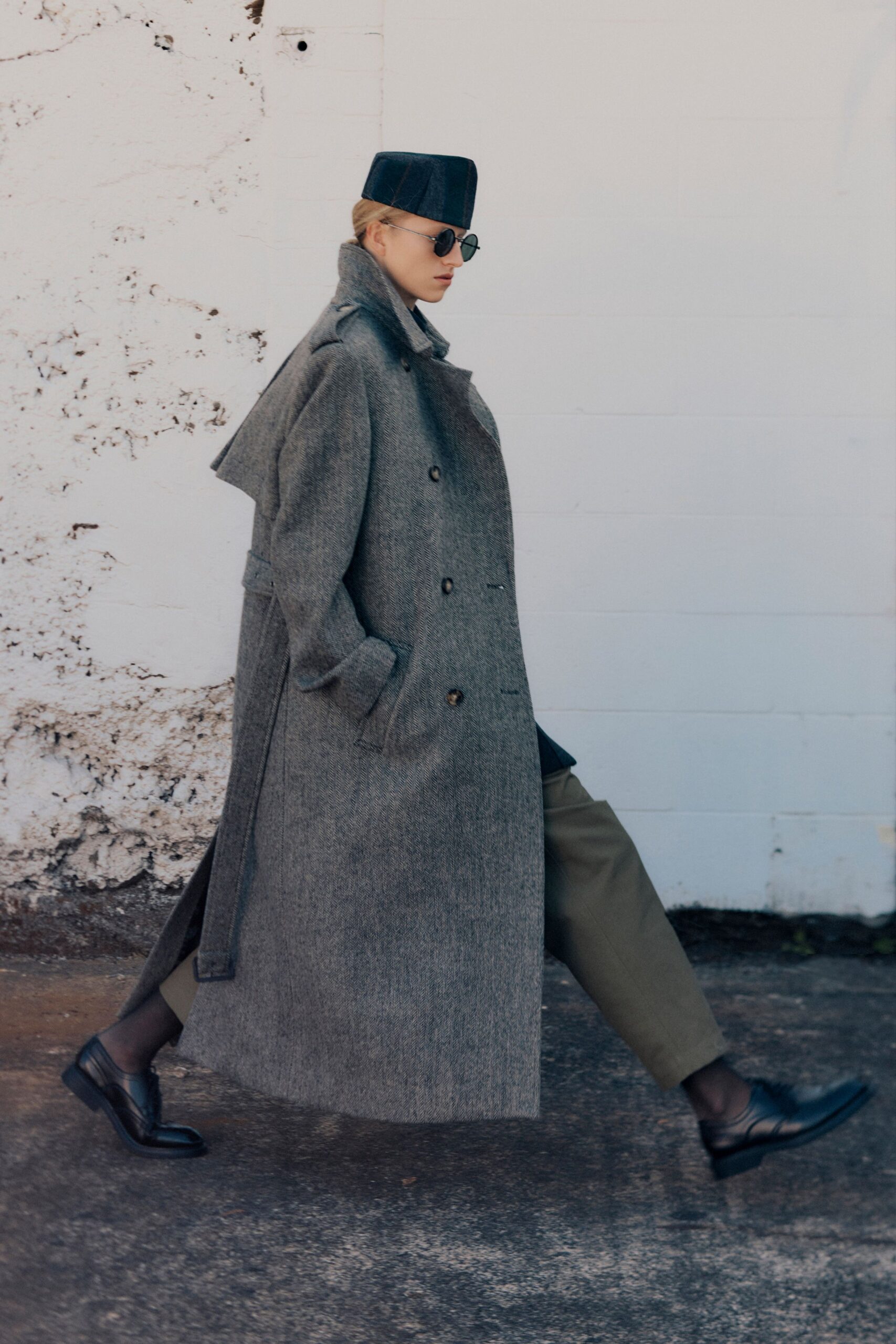 gray wool long-sleeve collared relaxed buttoned maxi coat