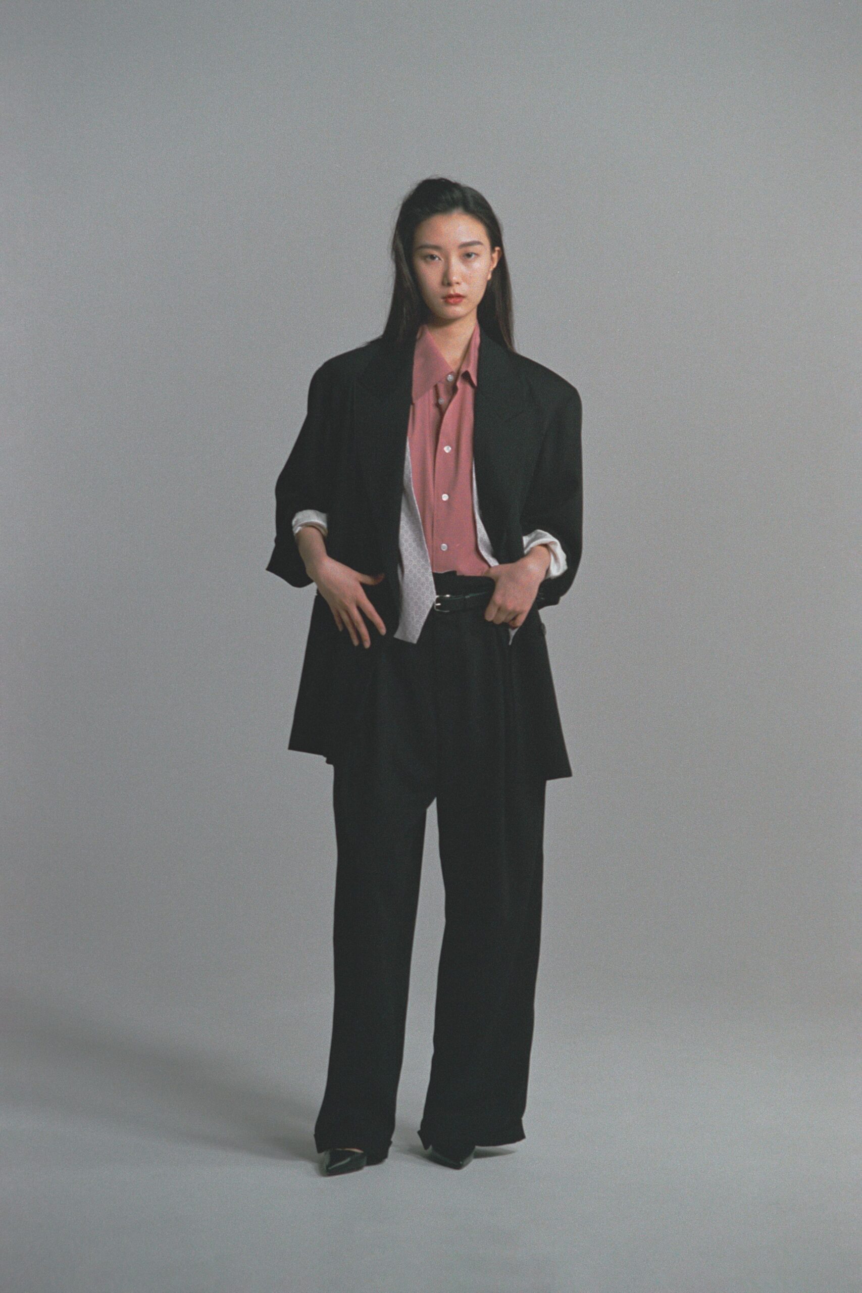 black oversized blazer with pink shirt
