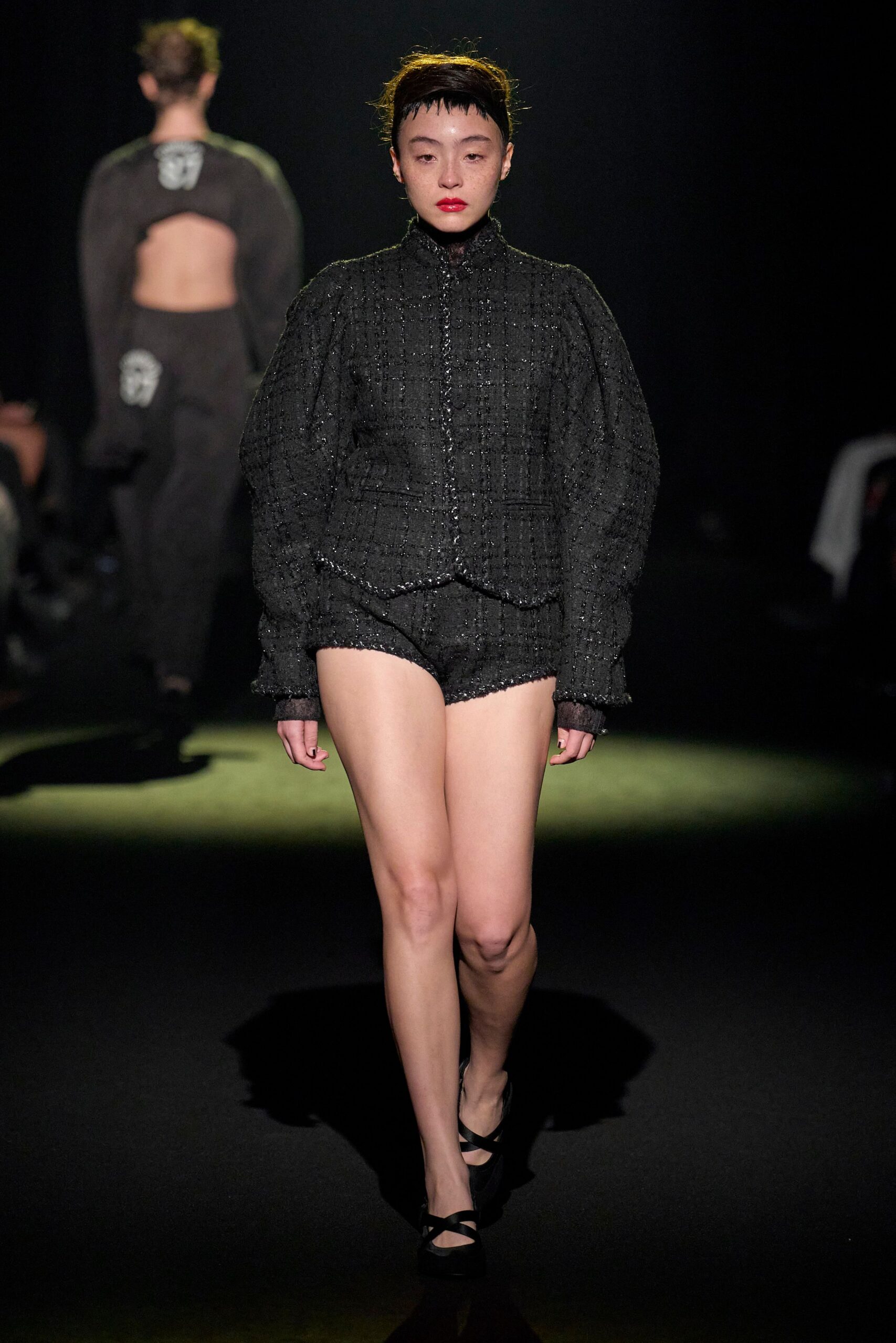 black tweed fitted straight-leg short shorts