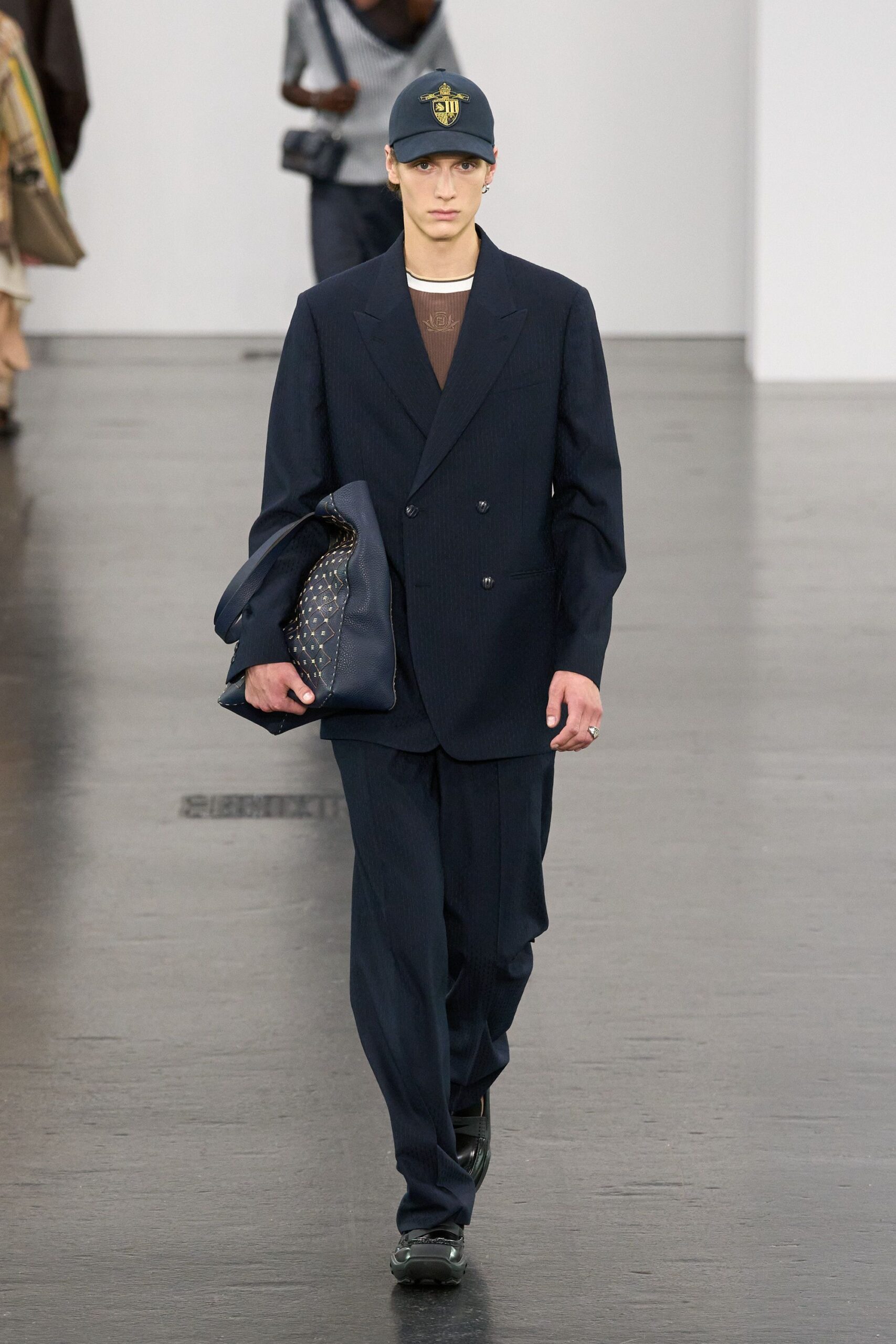 navy tailored suit with t-shirt