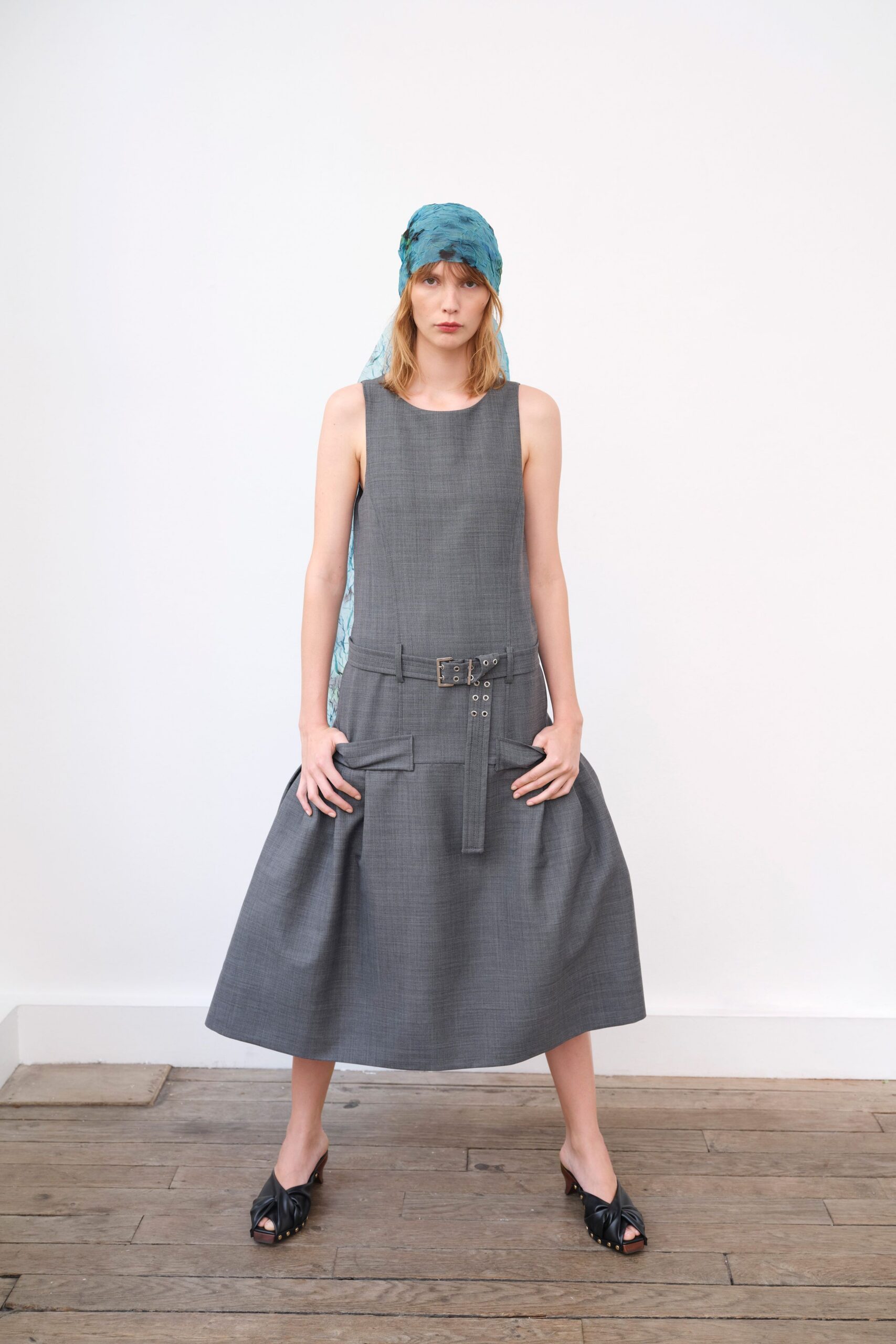 gray relaxed sleeveless dress