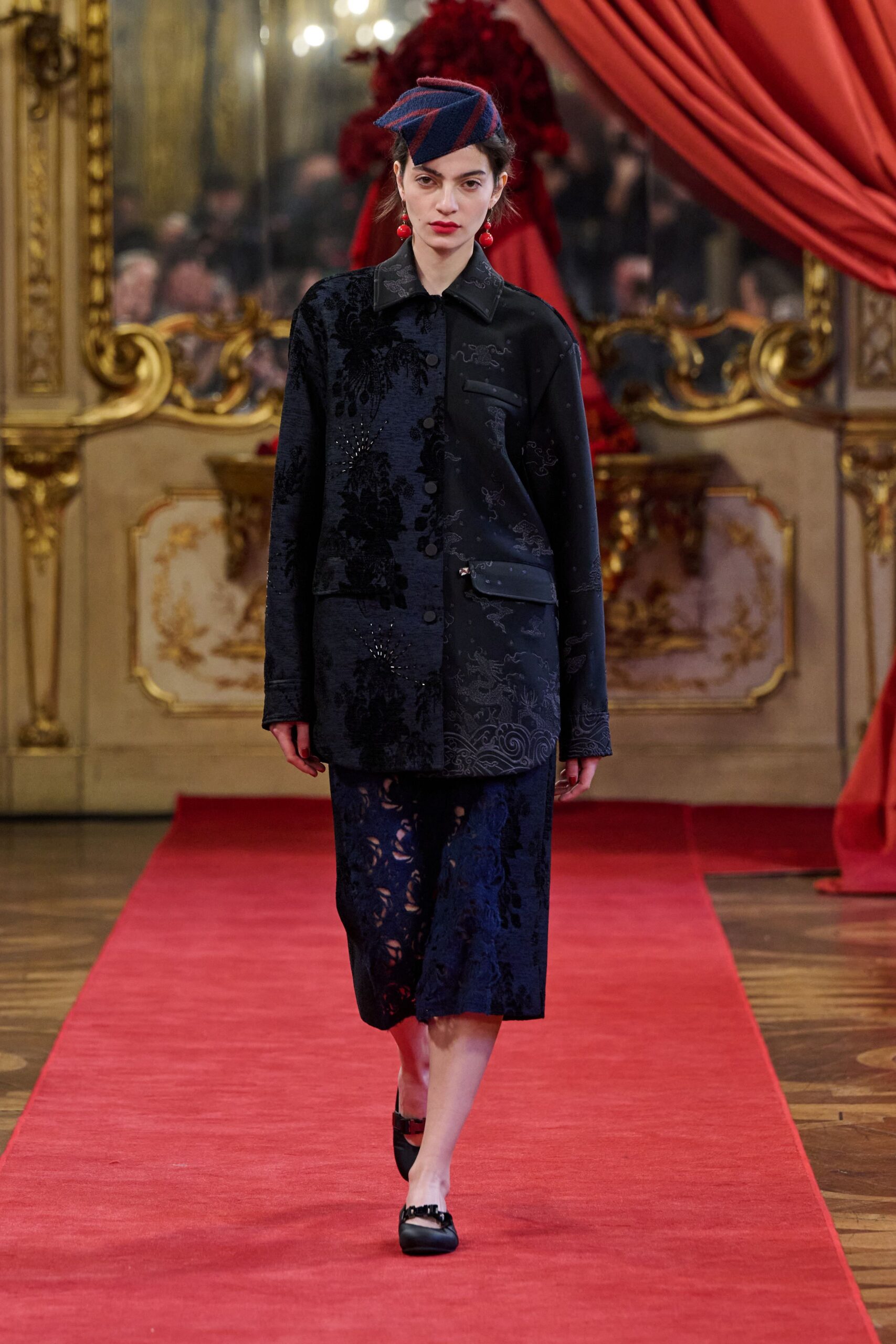 black silk long-sleeve collared relaxed embroidered jacket