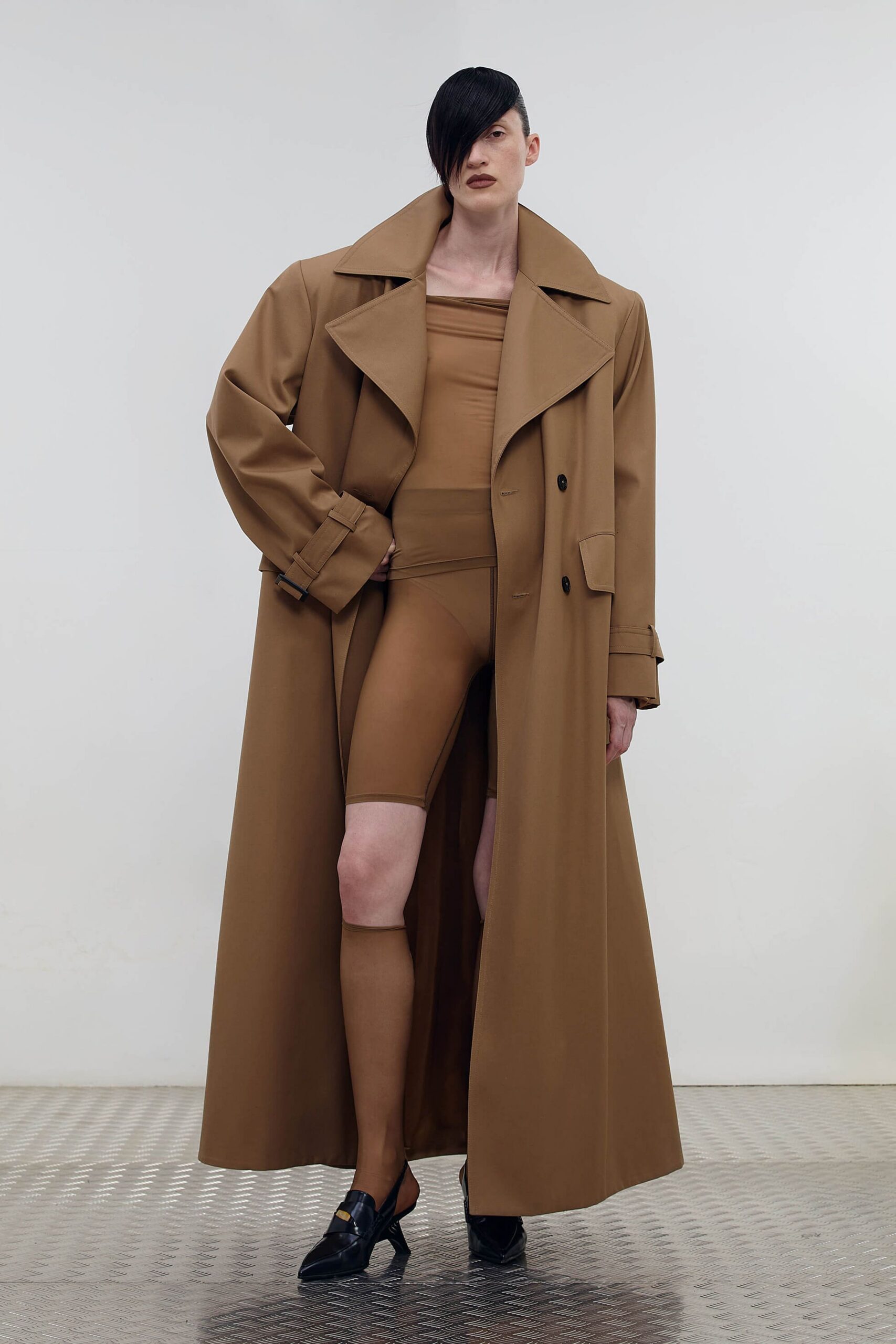 brown wool long-sleeve collared oversized maxi coat