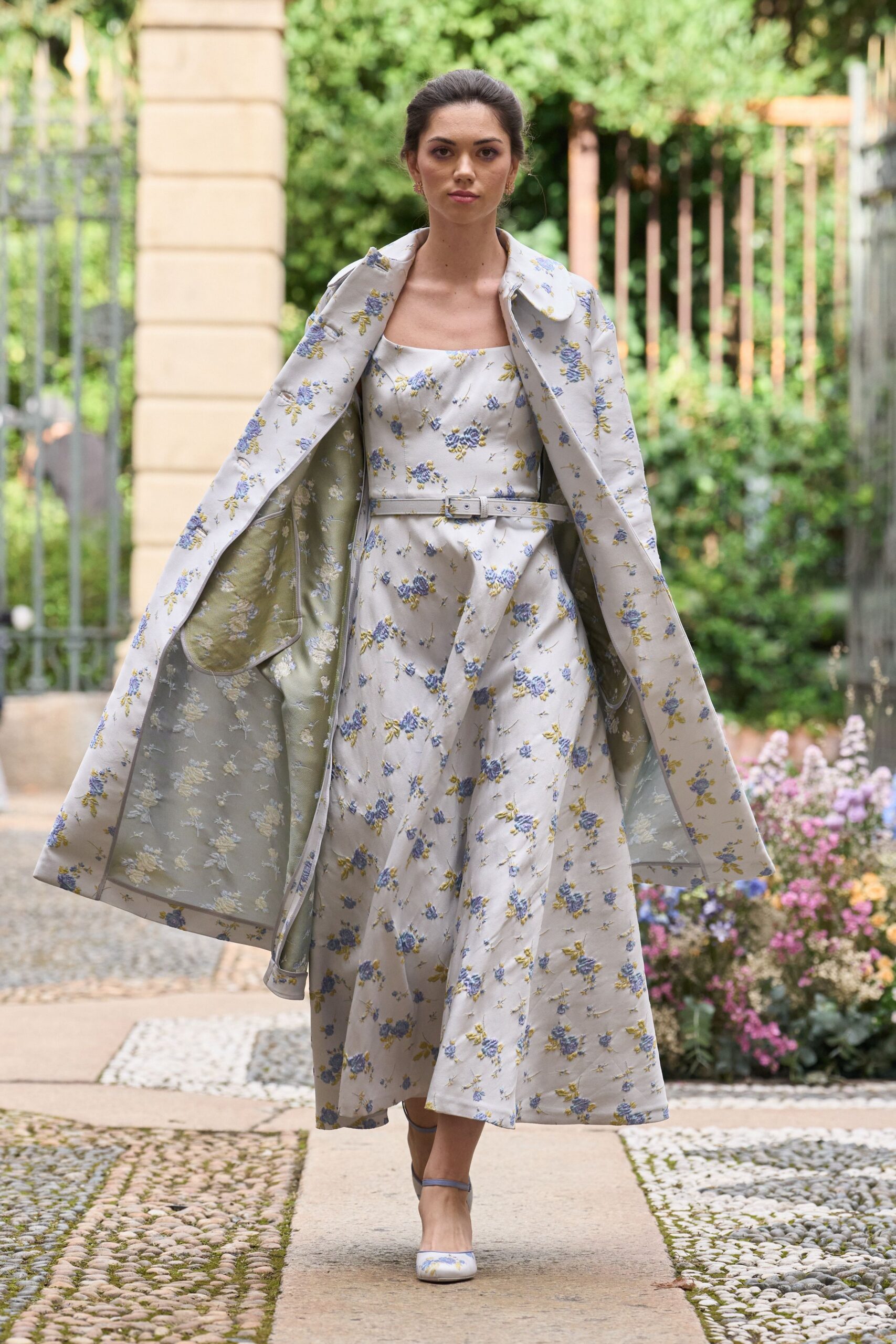 silk long-sleeve relaxed floral cape