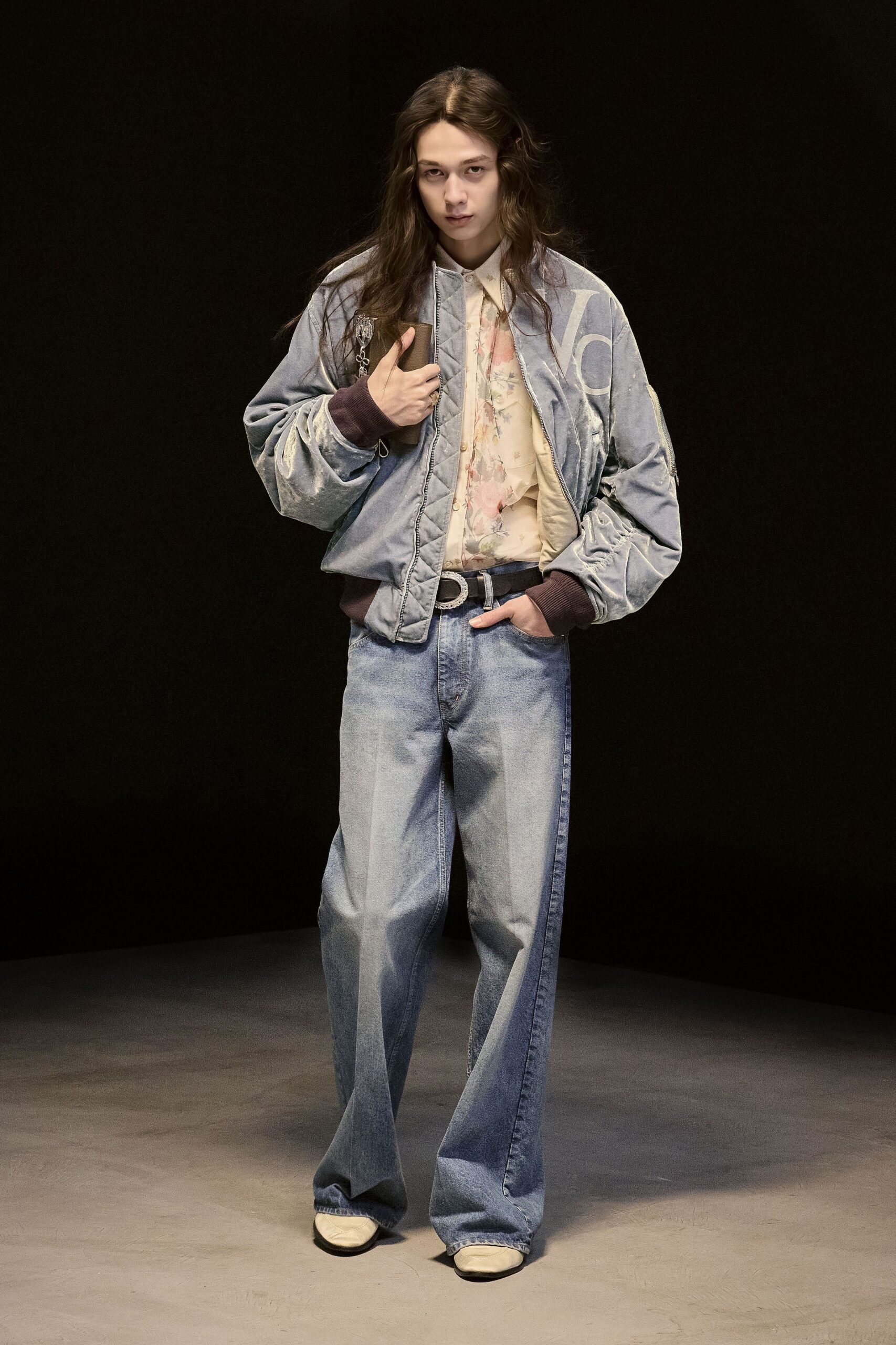 blue denim long-sleeve collared relaxed zippered jacket