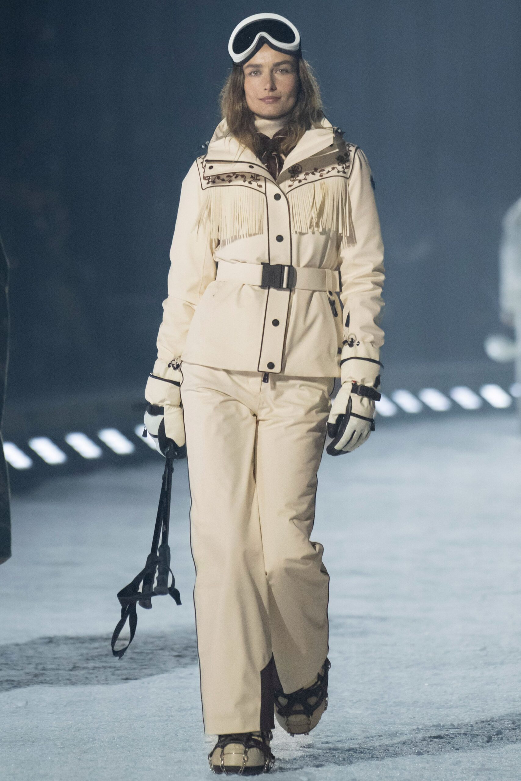 beige cotton long-sleeve collared fitted fringed zippered jacket