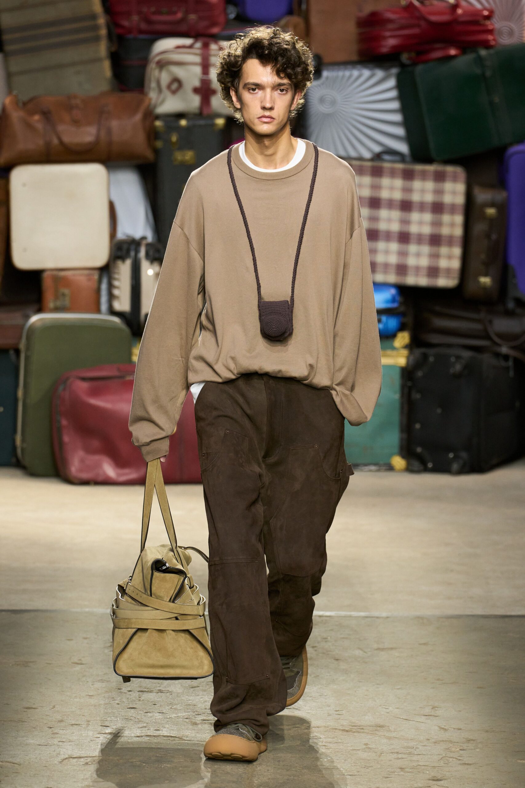 brown cotton relaxed cargo pants