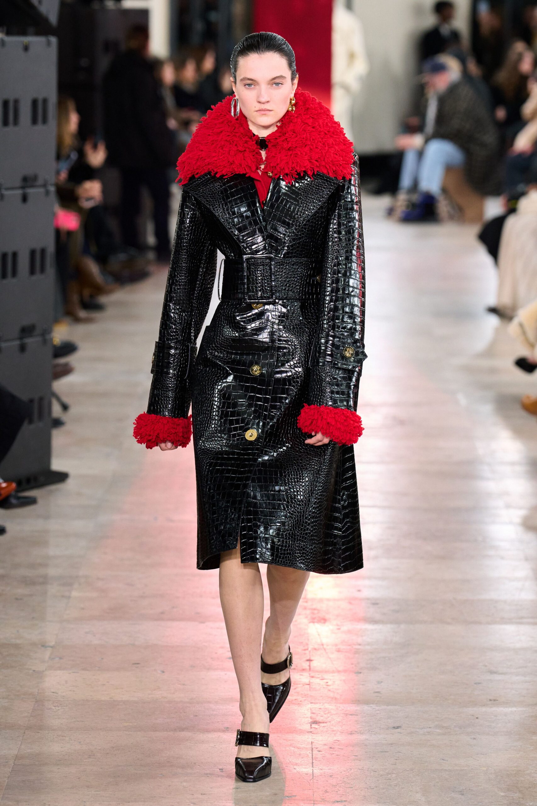 black leather long-sleeve collared fitted buttoned pleated coat