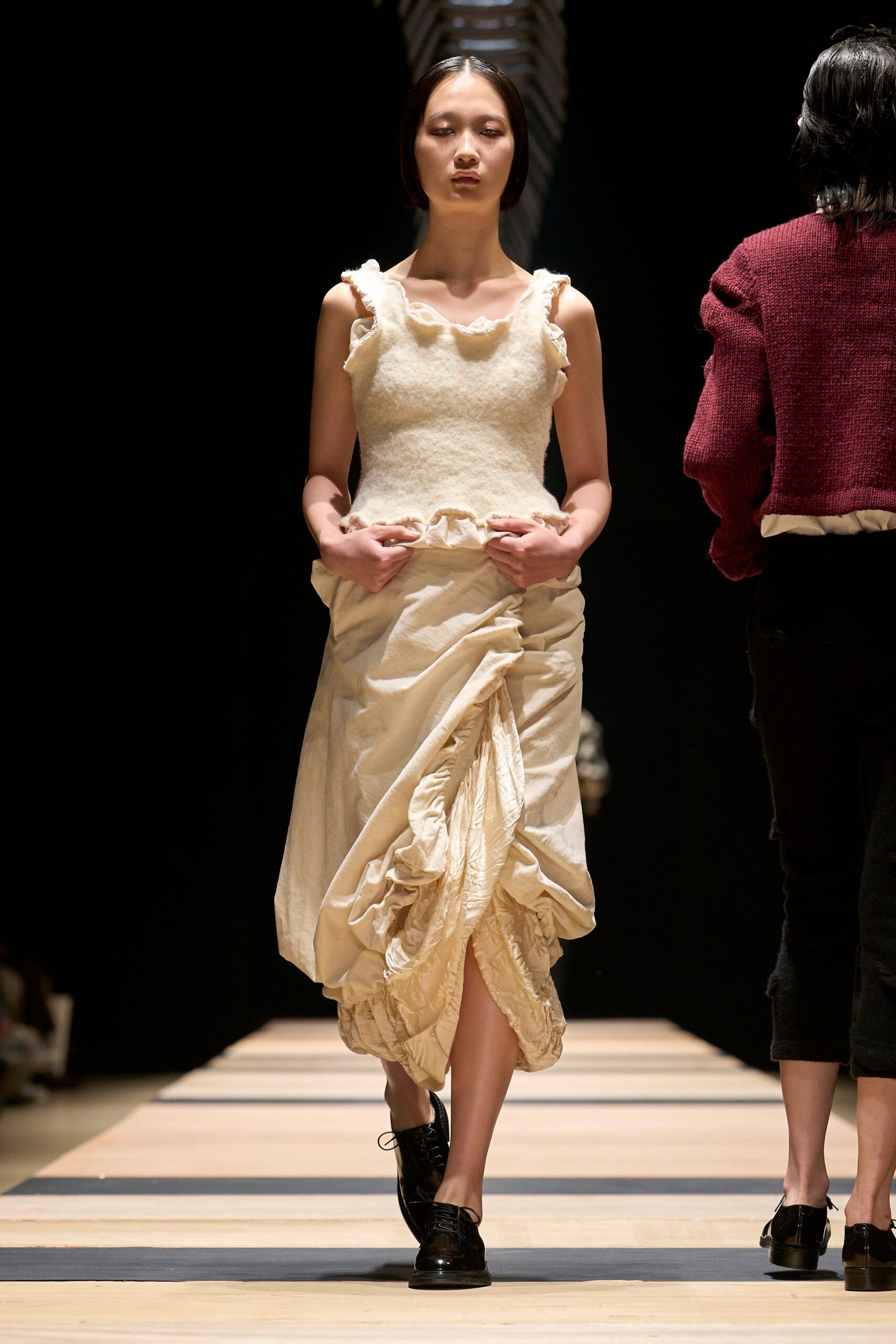 beige ruffled midi dress with black shoes