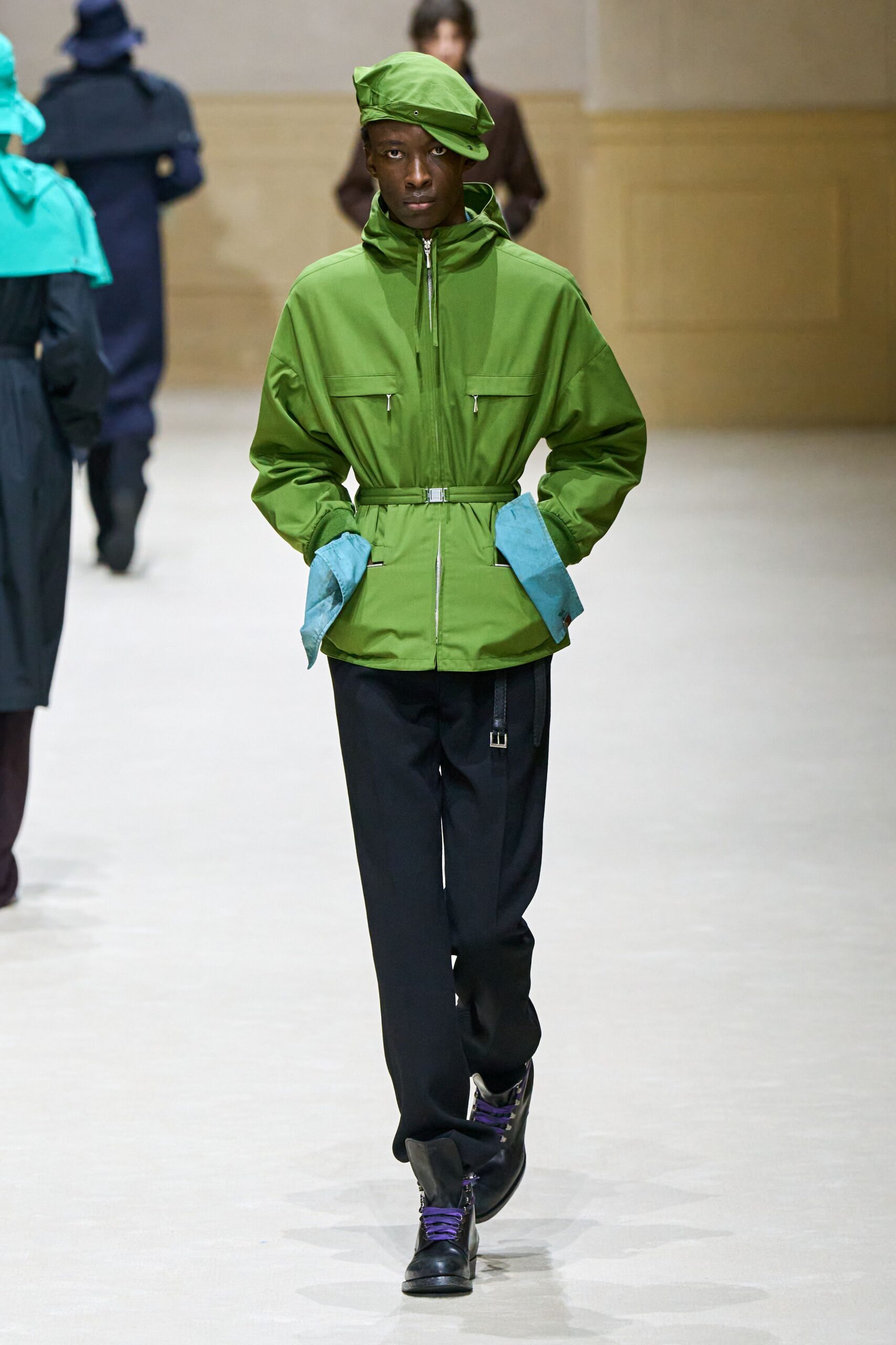 green cotton long-sleeve collared fitted zippered pockets jacket