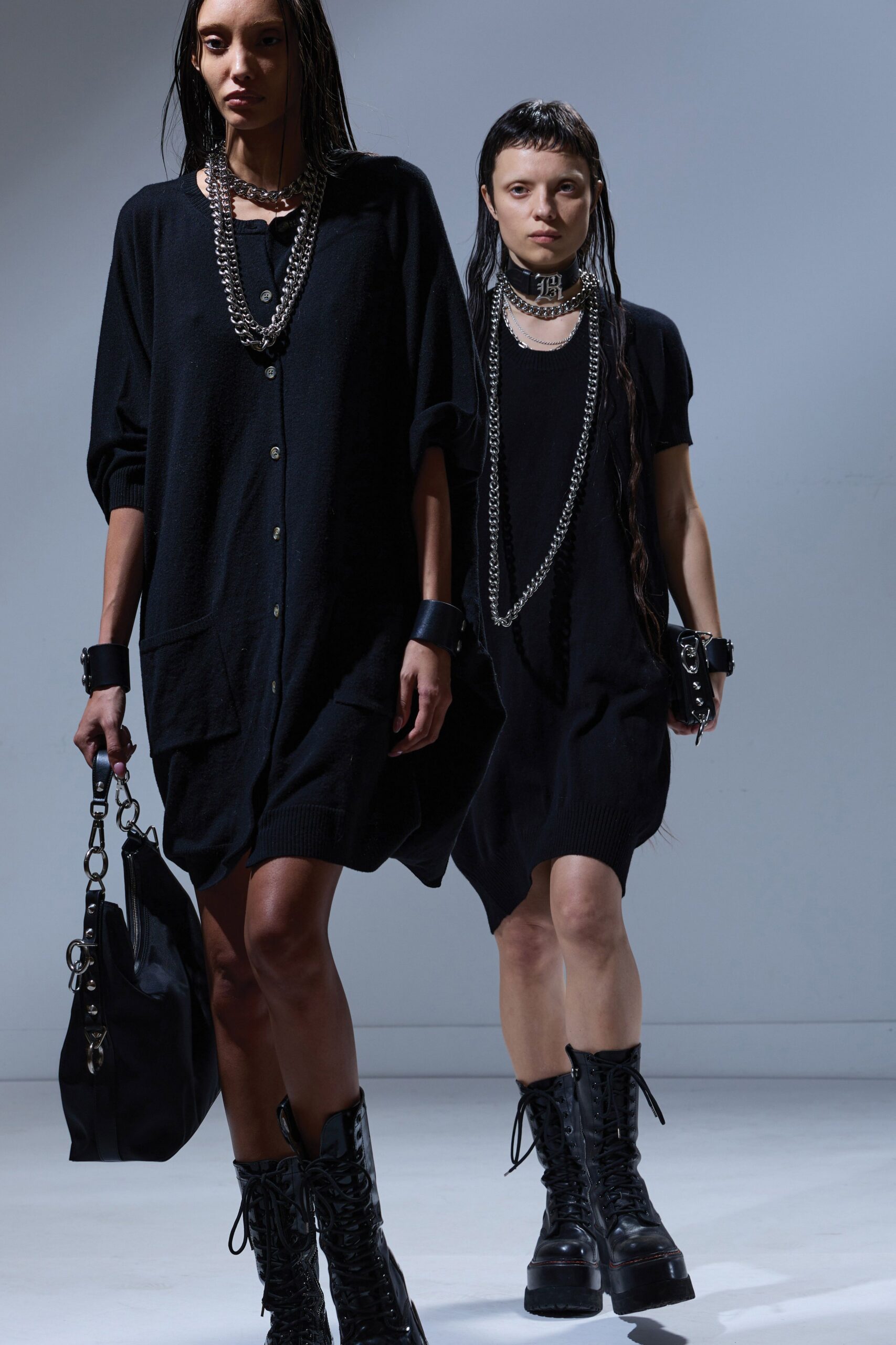 black cotton short-sleeve collared relaxed buttoned short dress