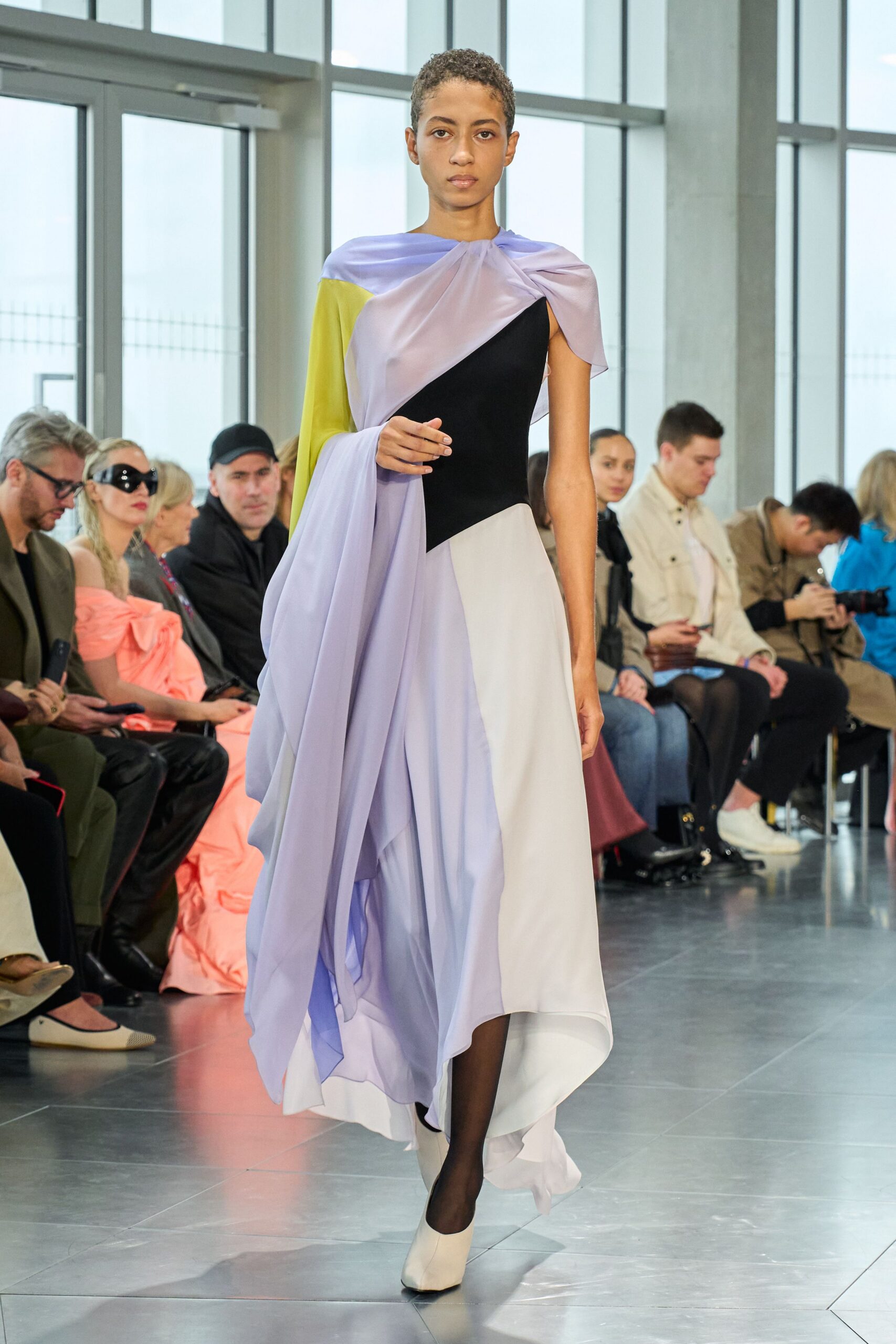 color-blocked midi dress with shoes