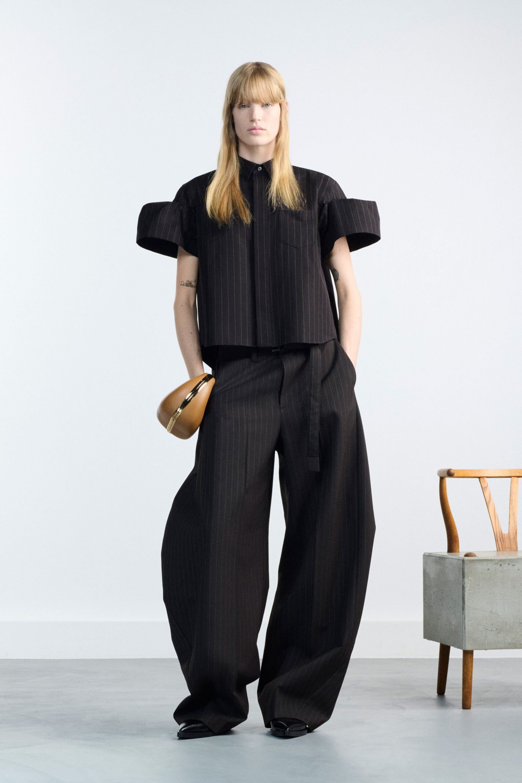 black cotton short-sleeve collared relaxed striped top