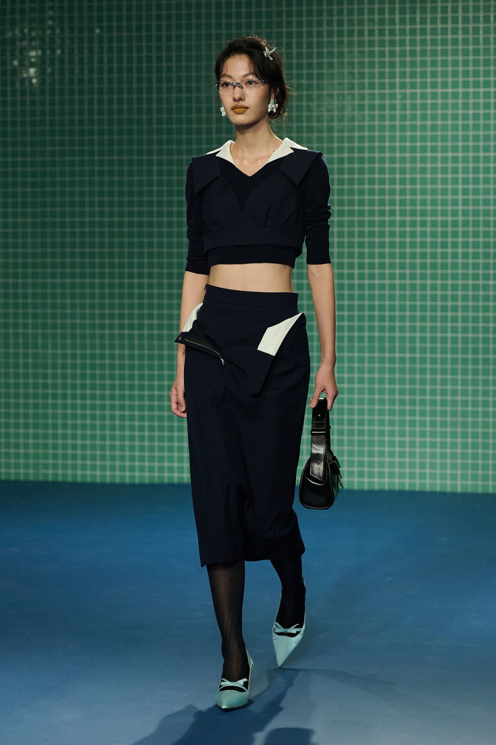 blue long-sleeve collared fitted buttoned cropped crop-top