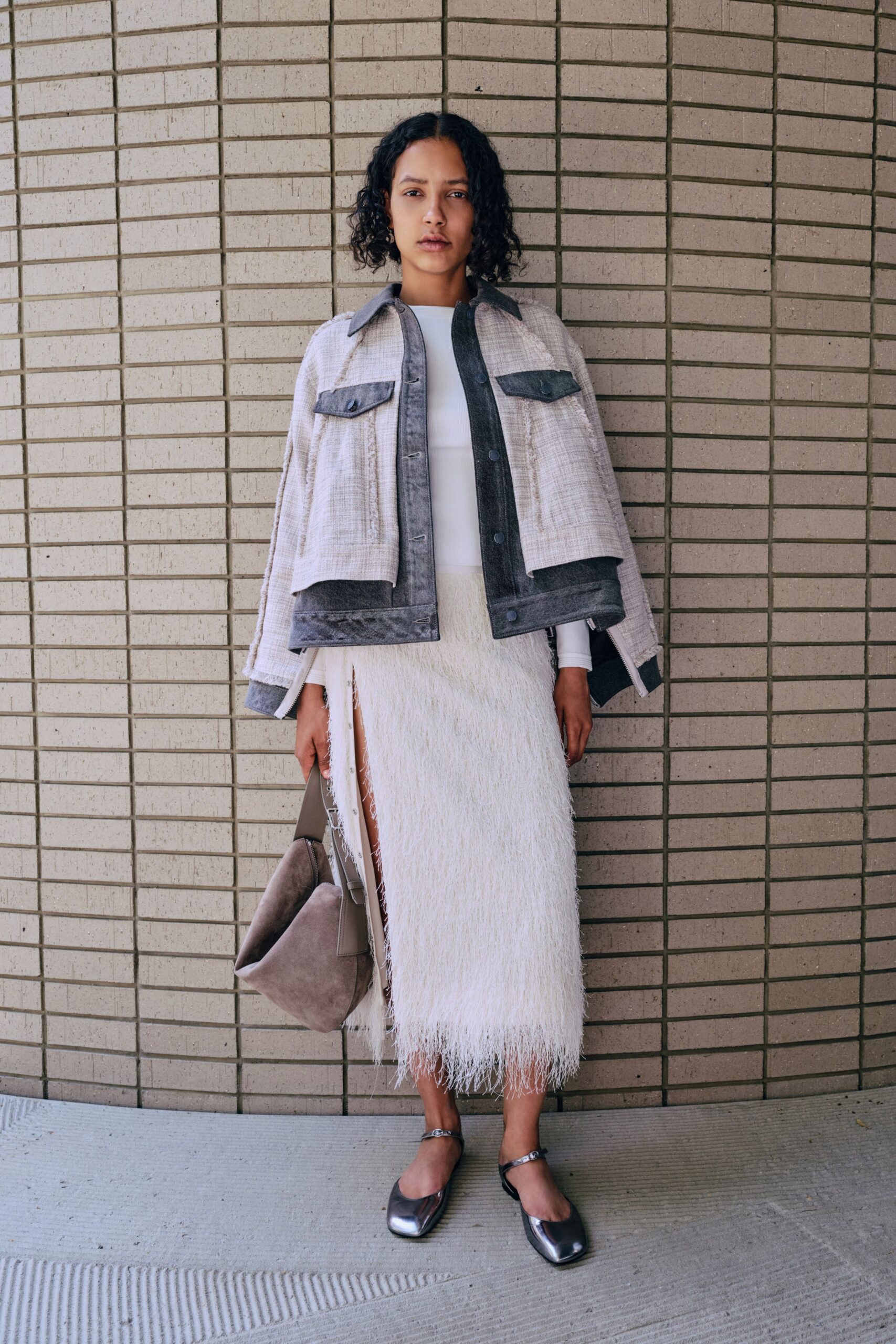 white cotton slit fitted high-waisted fringed skirt