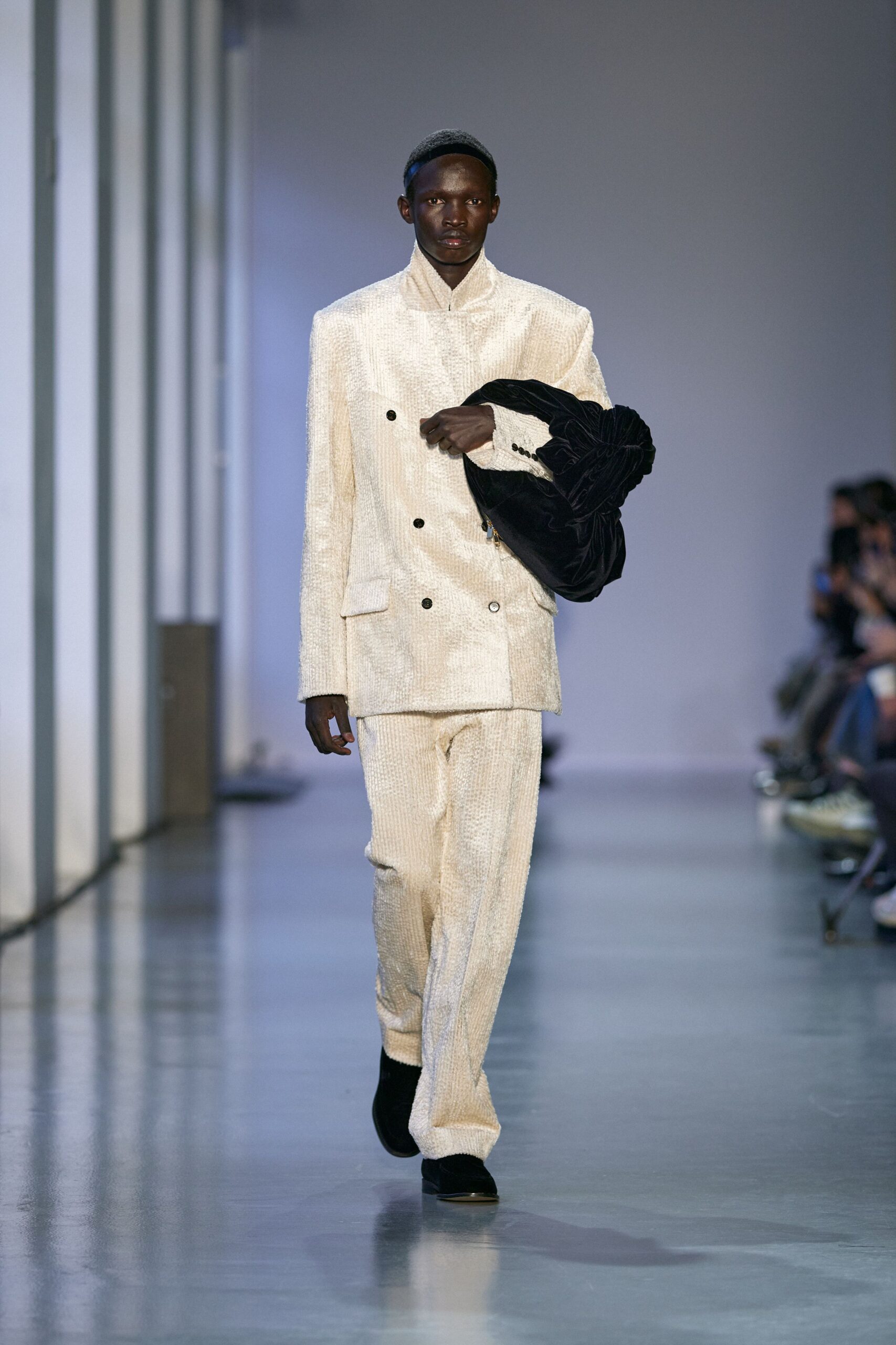 beige cotton long-sleeve collared tailored buttoned suit