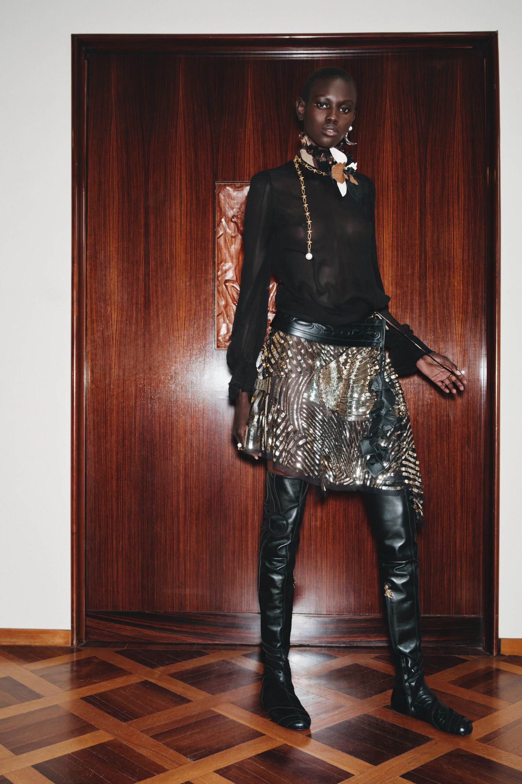 gold metallic fitted pleated skirt
