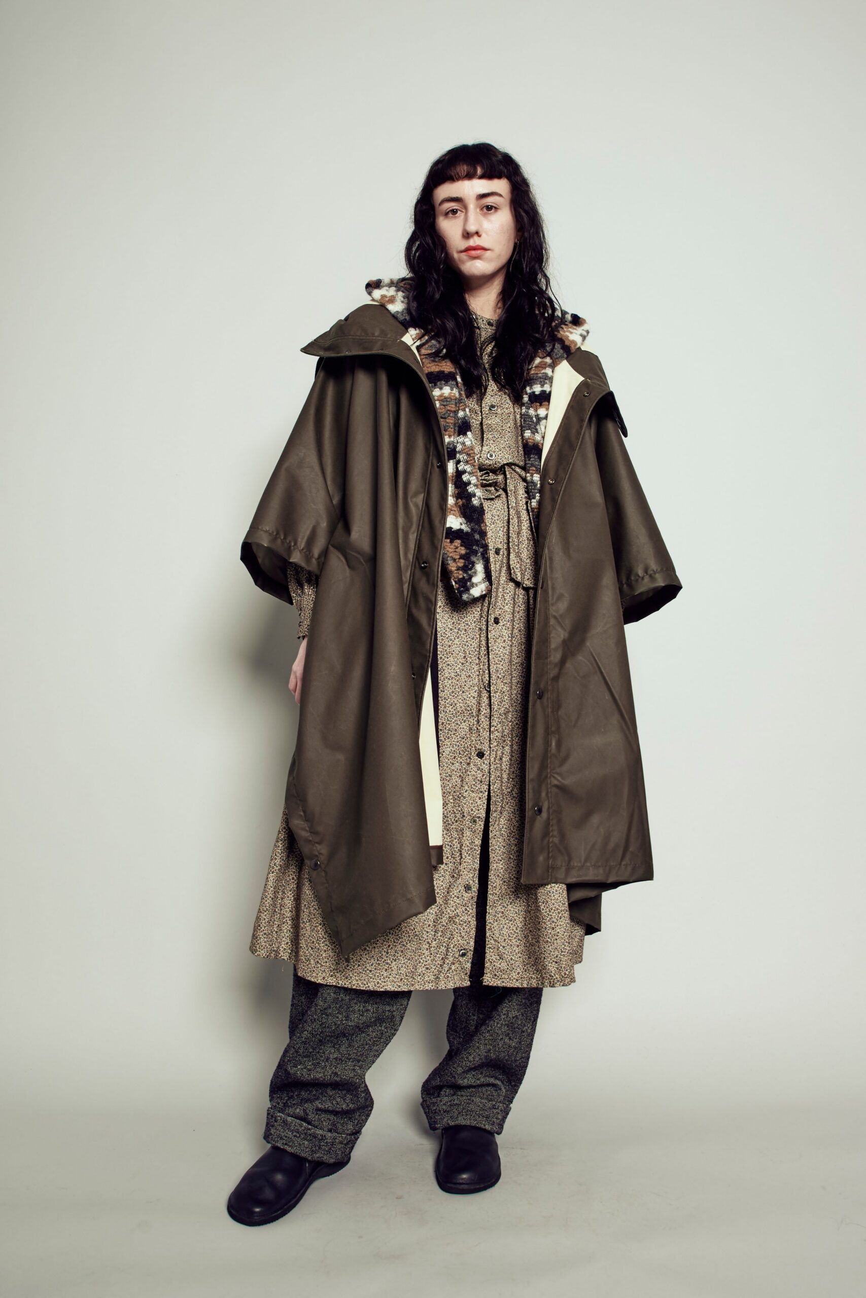 green cotton long-sleeve collared relaxed zippered maxi coat