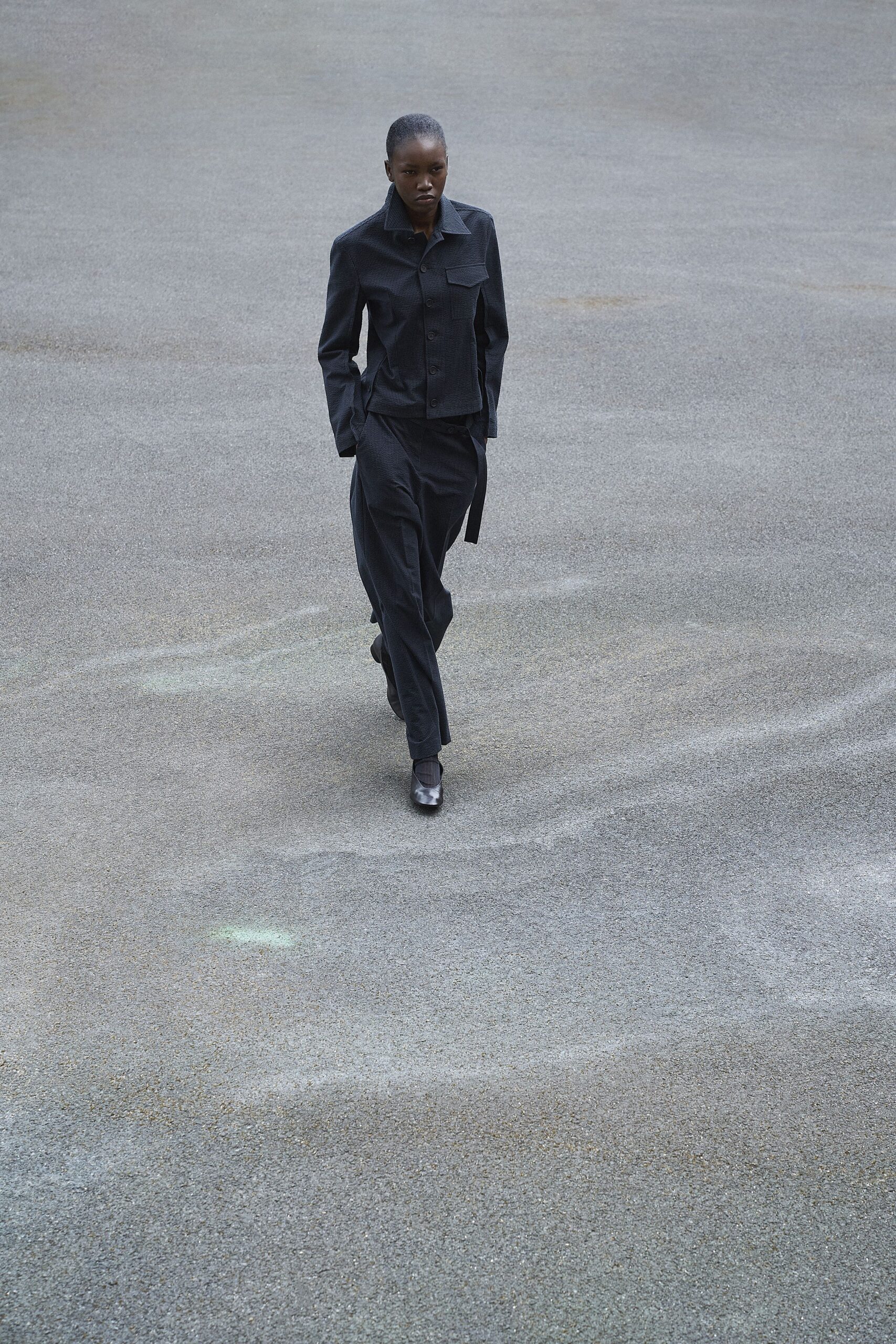 black fitted jacket and pants