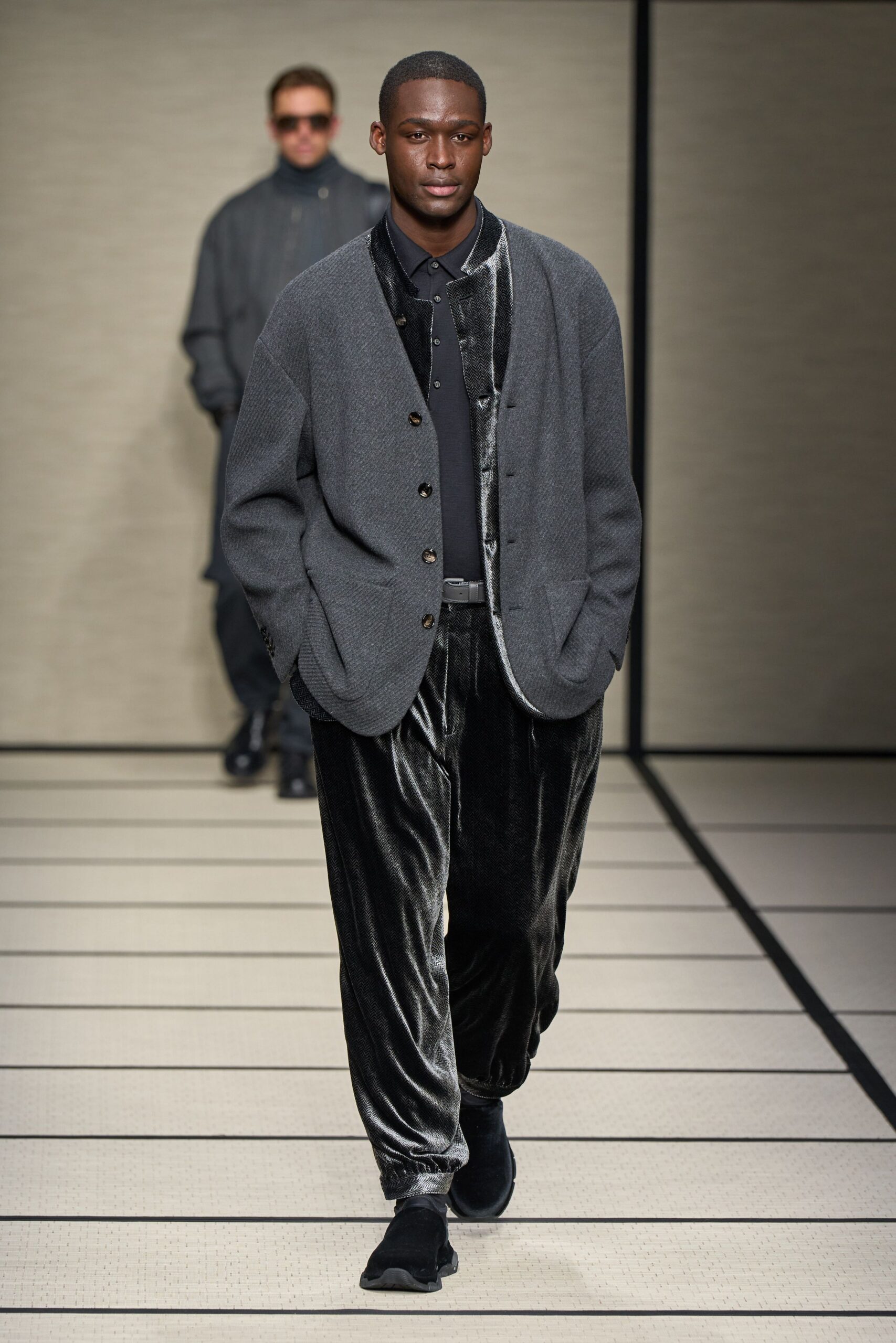 gray wool long-sleeve collared relaxed buttoned jacket
