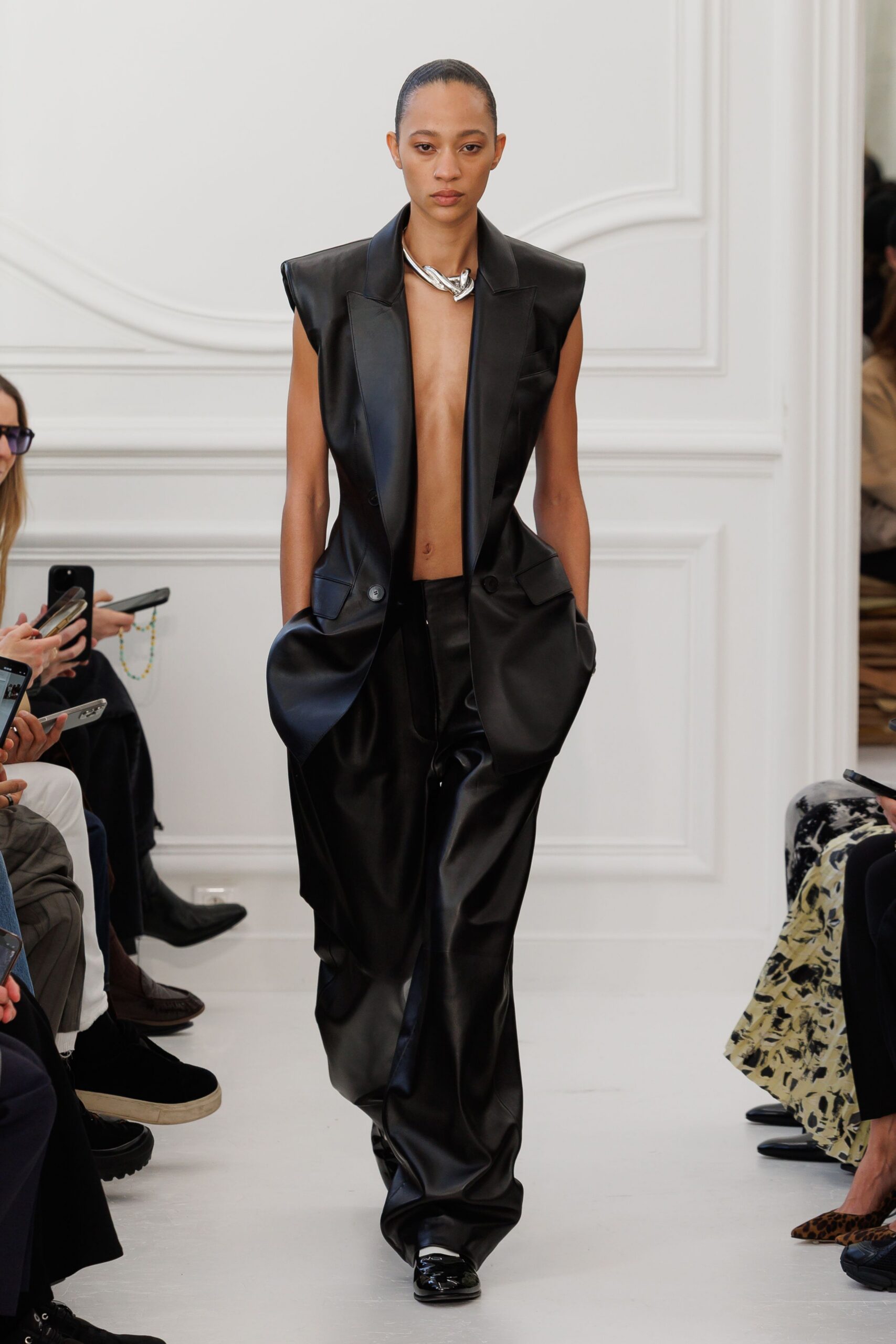 black silk sleeveless collared fitted zippered suit