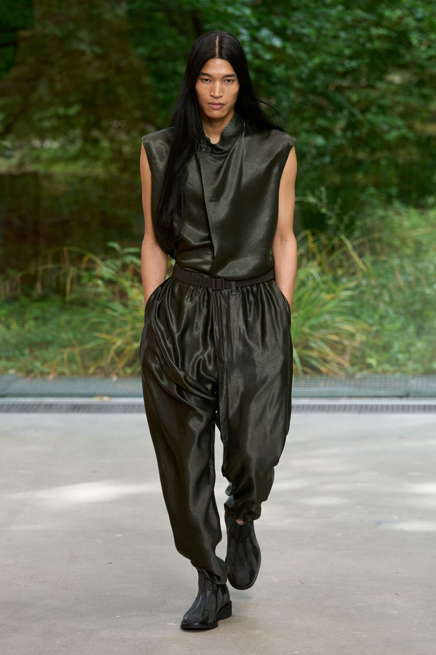 black silk sleeveless jumpsuit