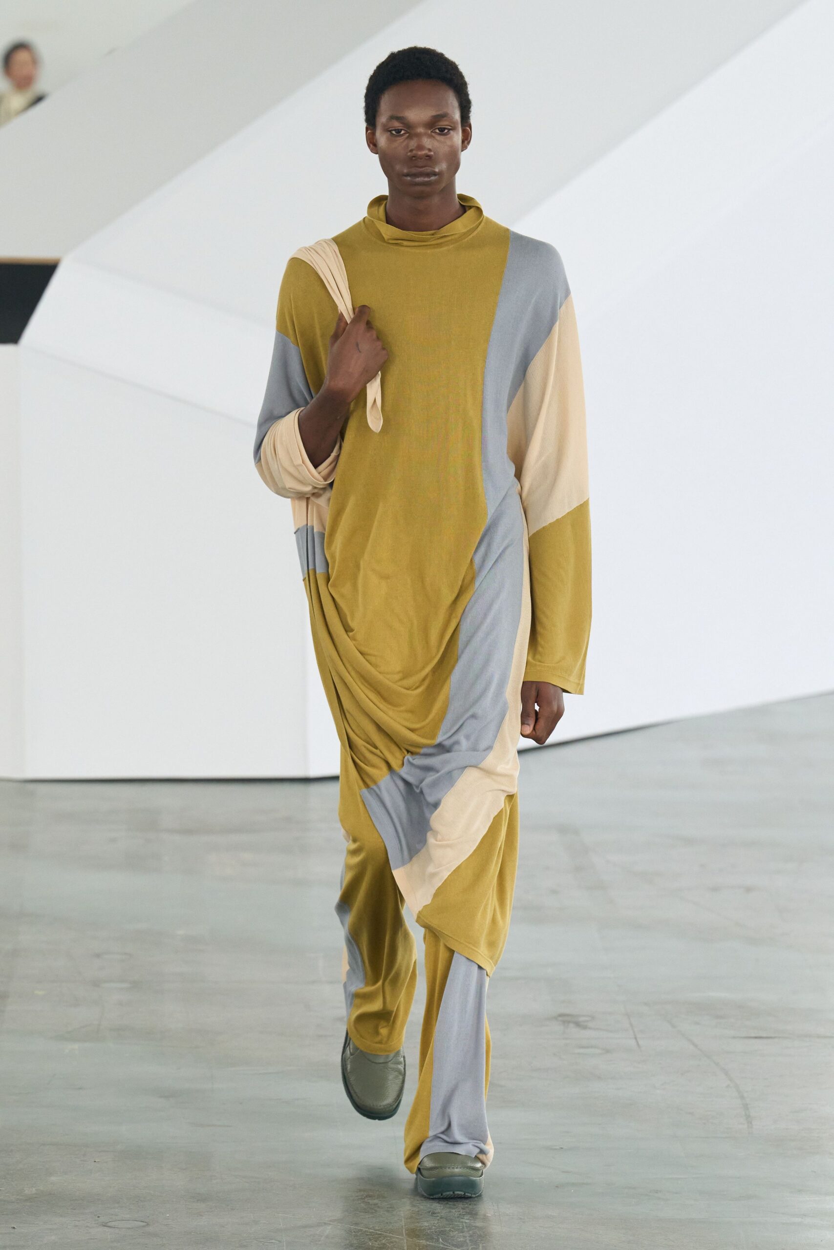 color-blocked maxi dress with shoes