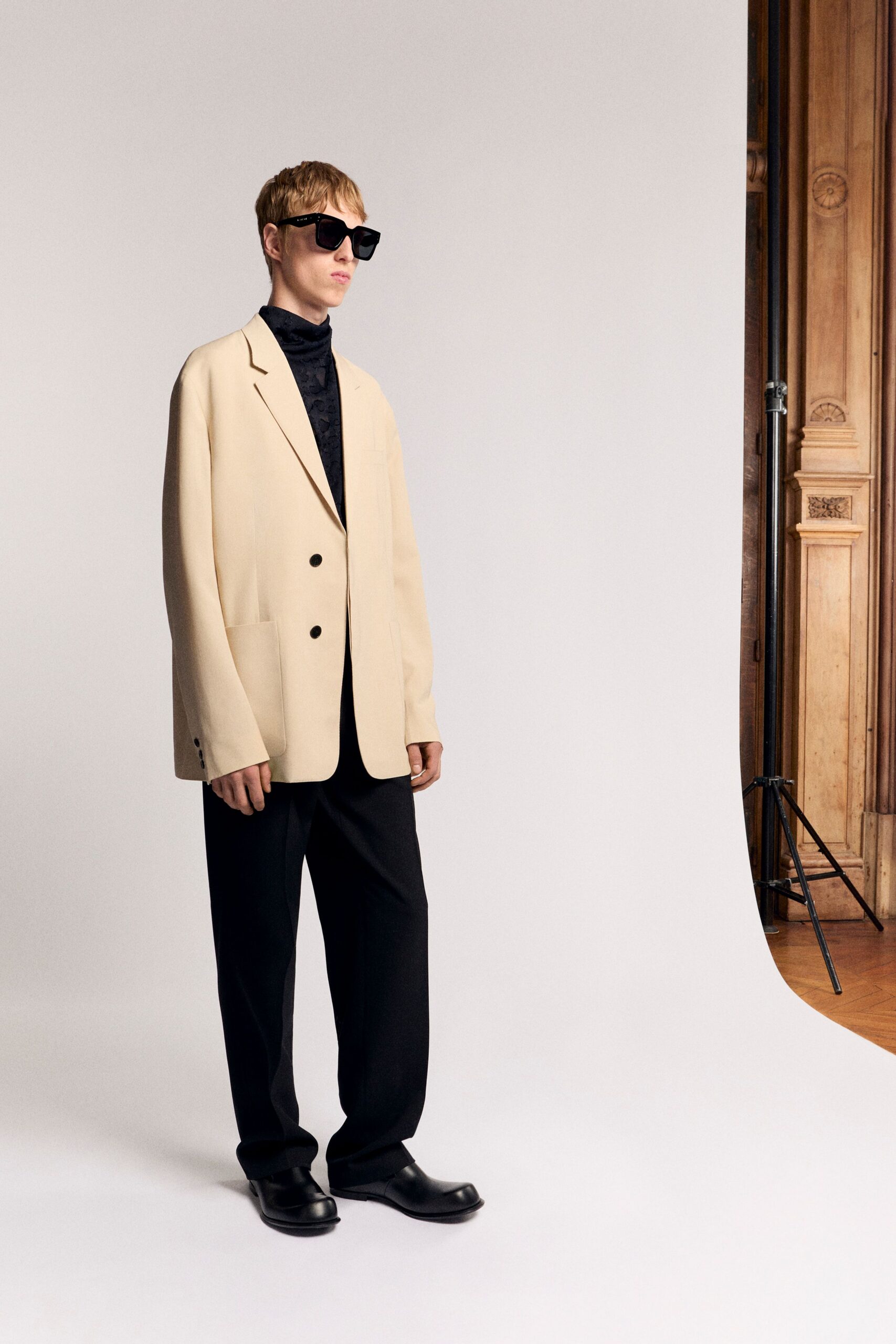 beige long-sleeve collared oversized buttoned blazer