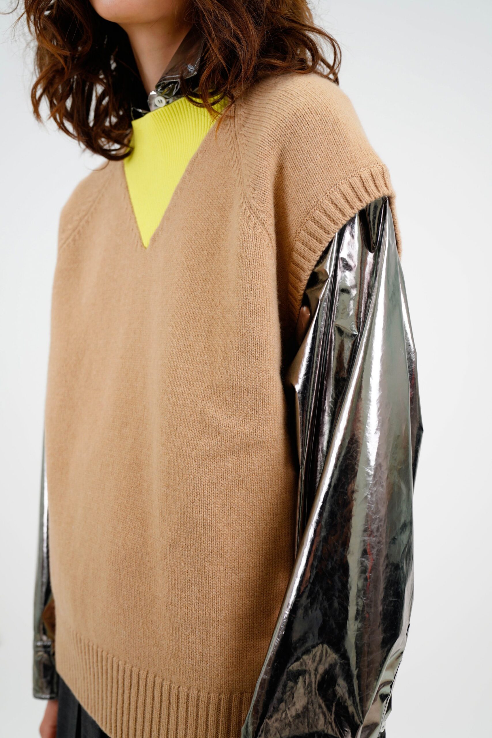 gray metallic long-sleeve fitted shiny shirt